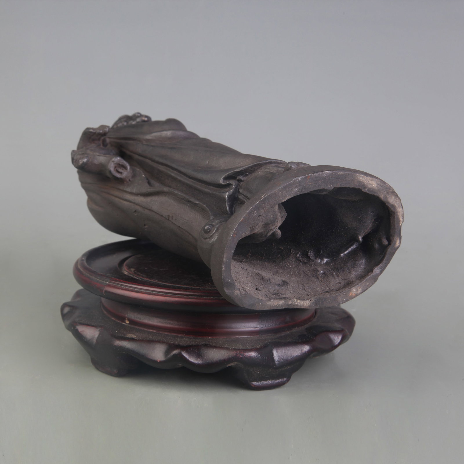 A FINE BRONZE ARHAT STATUE - 5