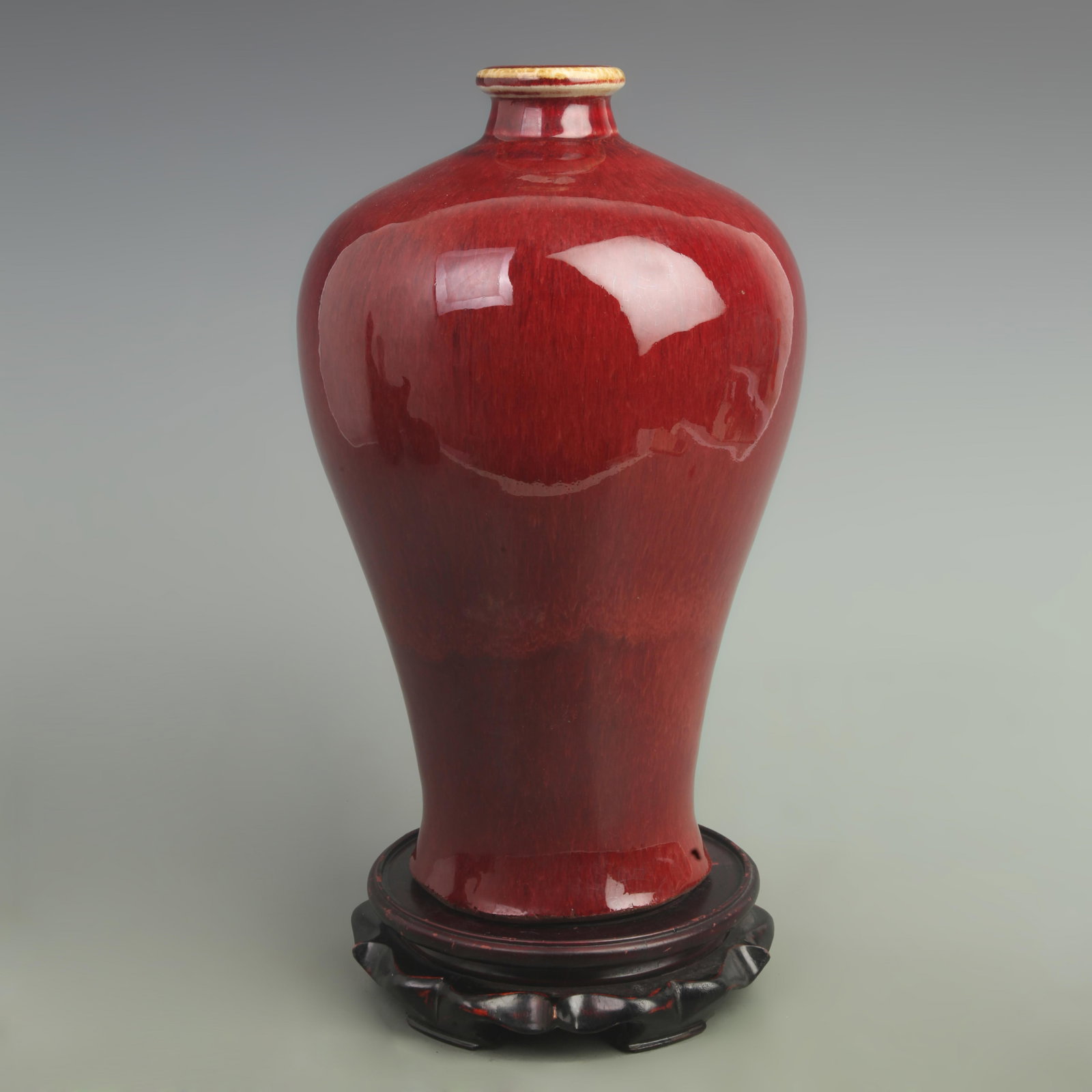 SACRIFICIAL RED COLOR GLAZE PLUM STYLE PORCELAIN VASE (1 of 5)