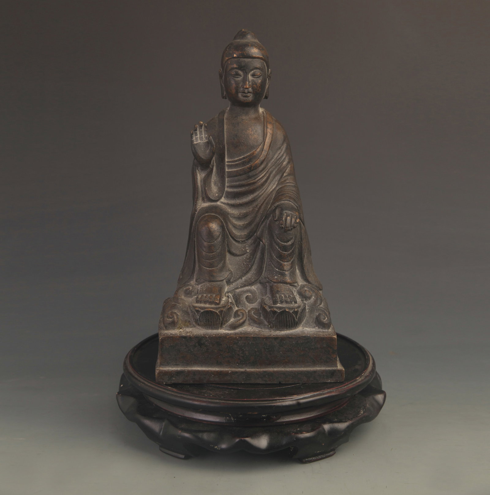 RARE FINE BRONZE SHAKYAMUNI STATUE (1 of 5)