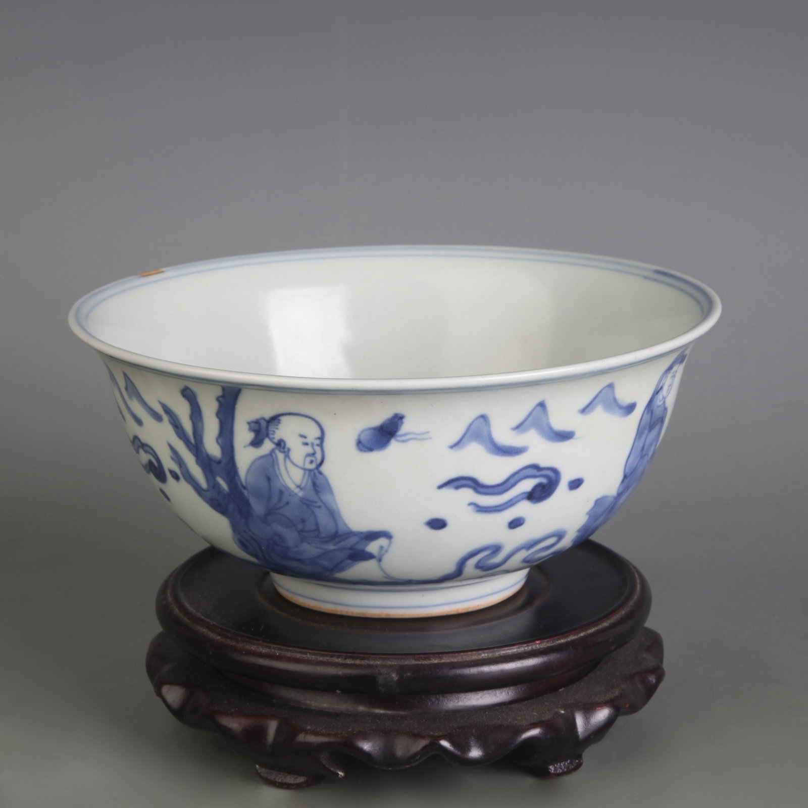 BLUE AND WHITE FIGURE PATTERN PORCELAIN BOWL: Ming Dynasty Style; Diameter: 6.4 inch; High: 2.8 inch