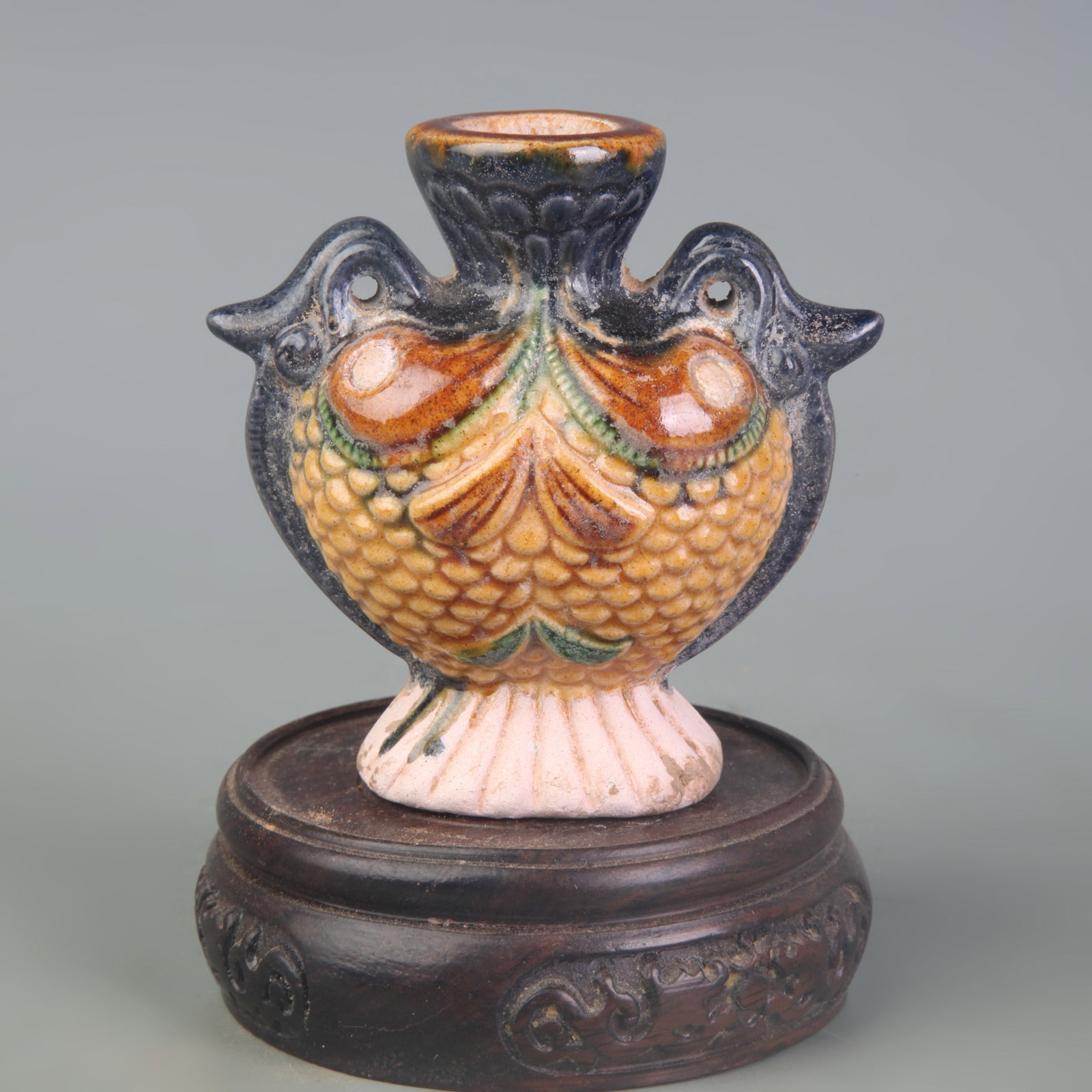 SANCAI GLAZE TWIN FISH PATTERN BOTTLE (1 of 5)
