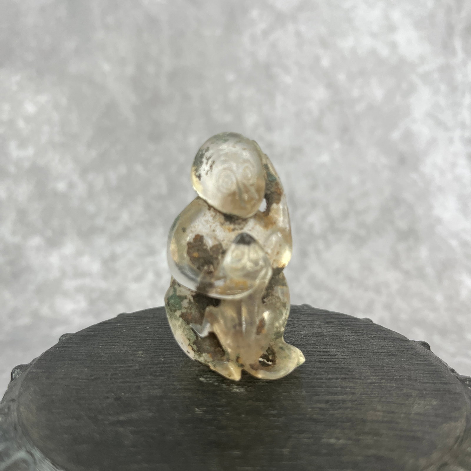 A FINE CRYSTAL MONKEY FIGURE - 2