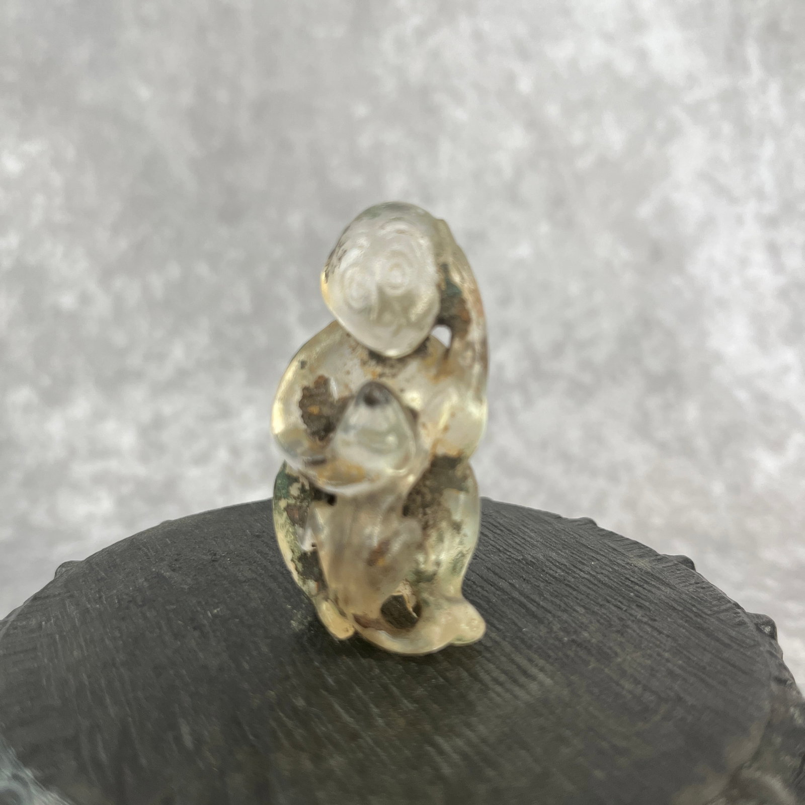 A FINE CRYSTAL MONKEY FIGURE - 3
