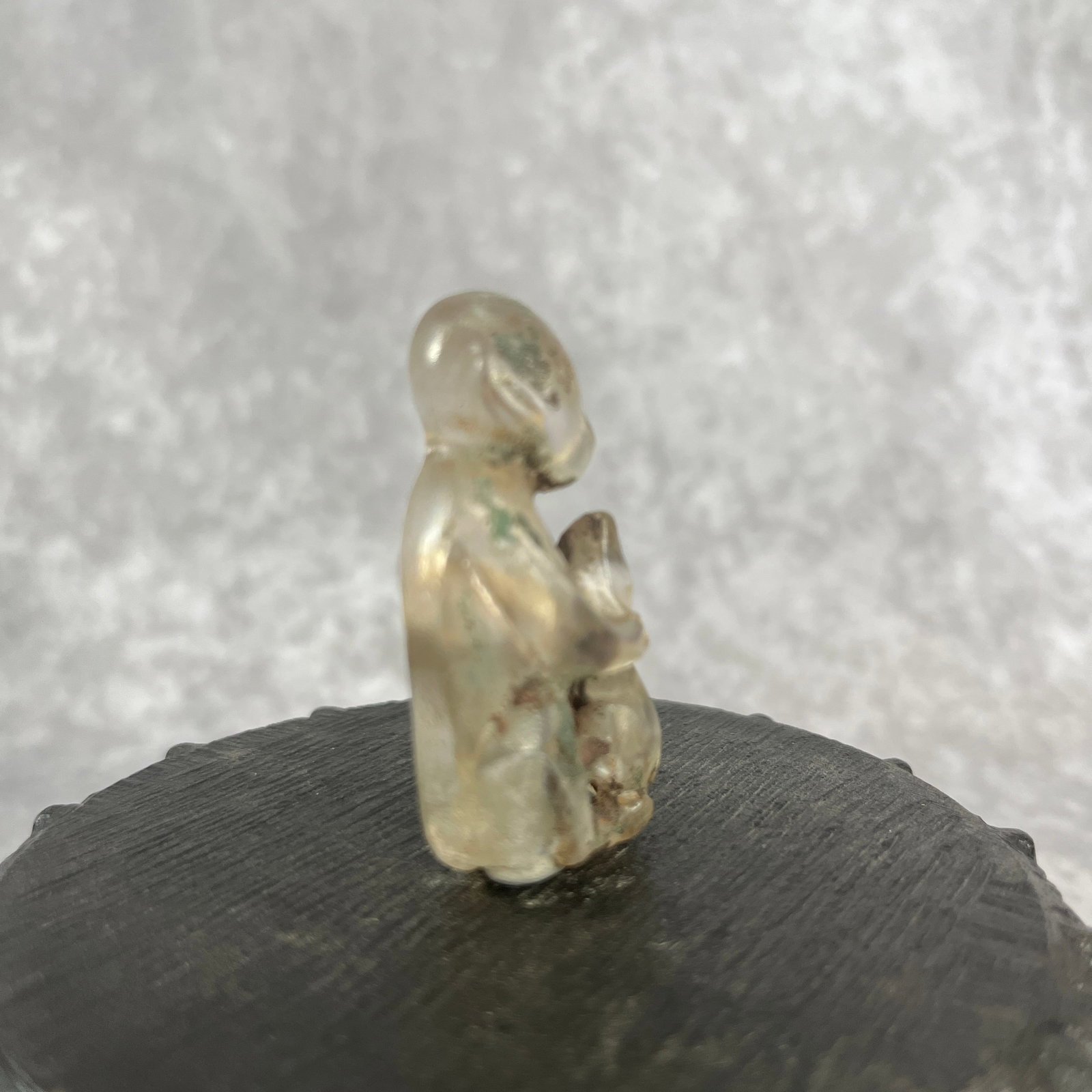 A FINE CRYSTAL MONKEY FIGURE - 7