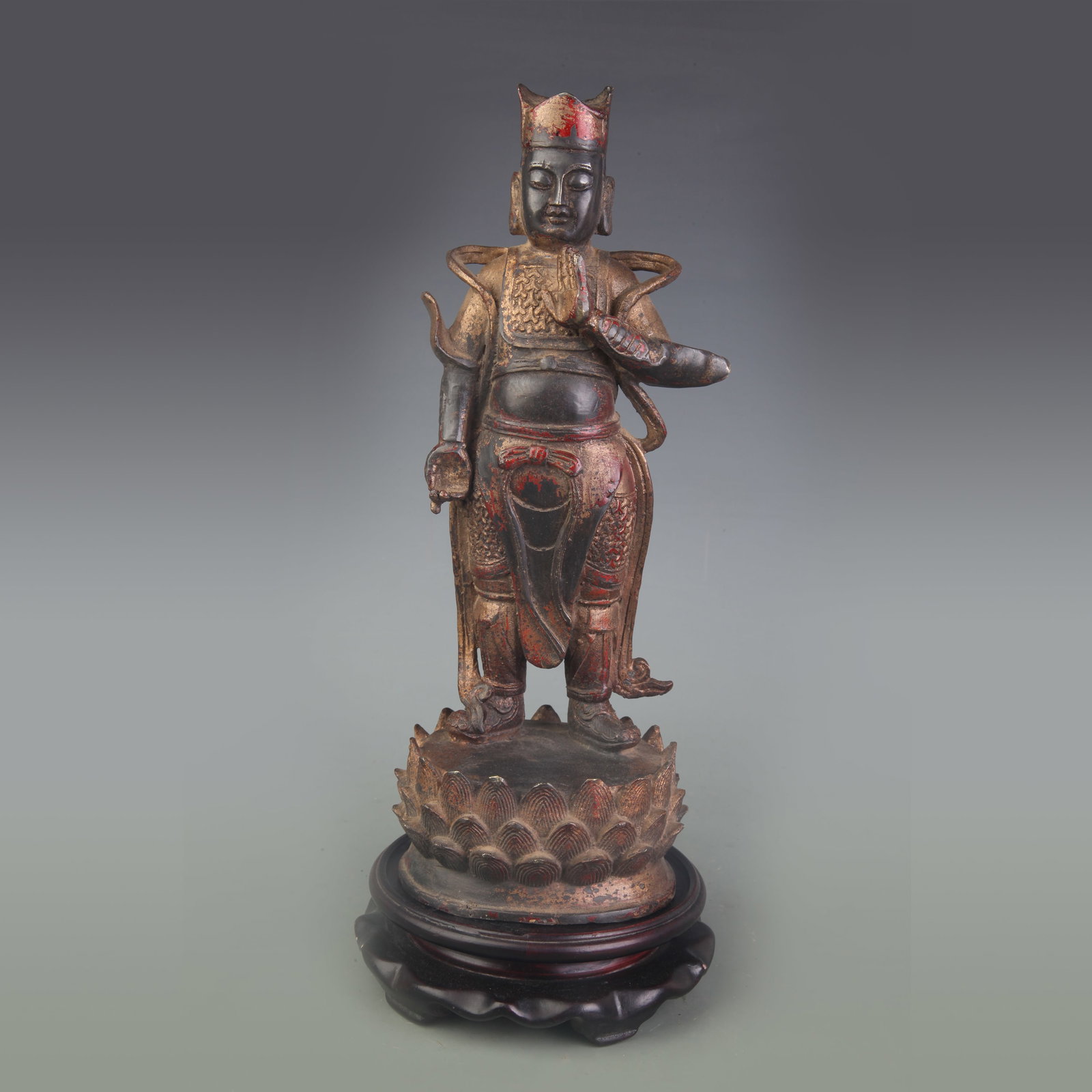 A FINE BRONZE FIGURE OF WEI TUO (SKANDA) DUARDIAN DEITY: Qing Dynasty; Width: 4.0 inch; High: 11.0 inch