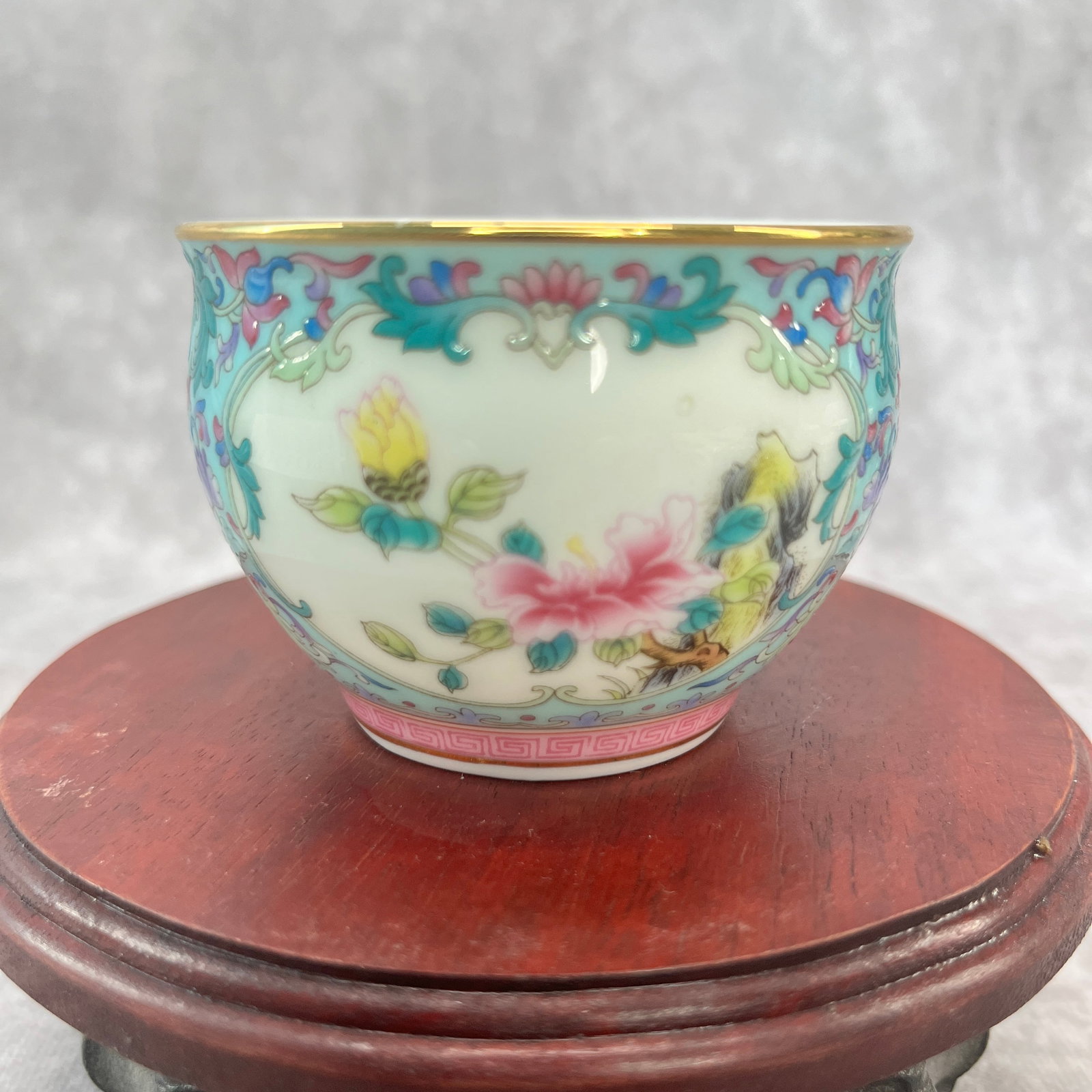 A FINE DOUCAI PORCELAIN TEACUP: Ming Dynasty Style; High: 2.1 inch; Diameter: 2.93 inch;