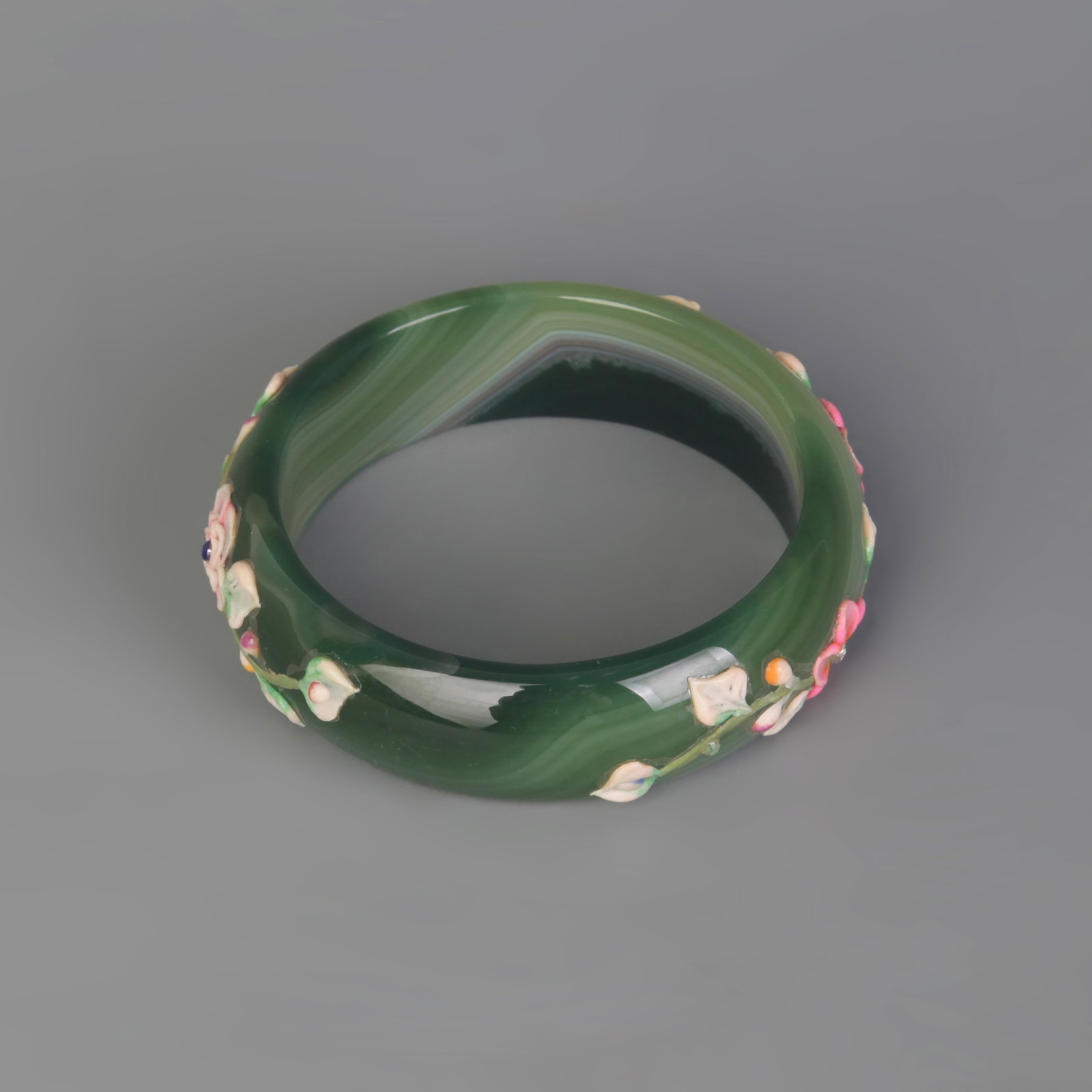 A FINE AGATE MADE BRANGLE - 2