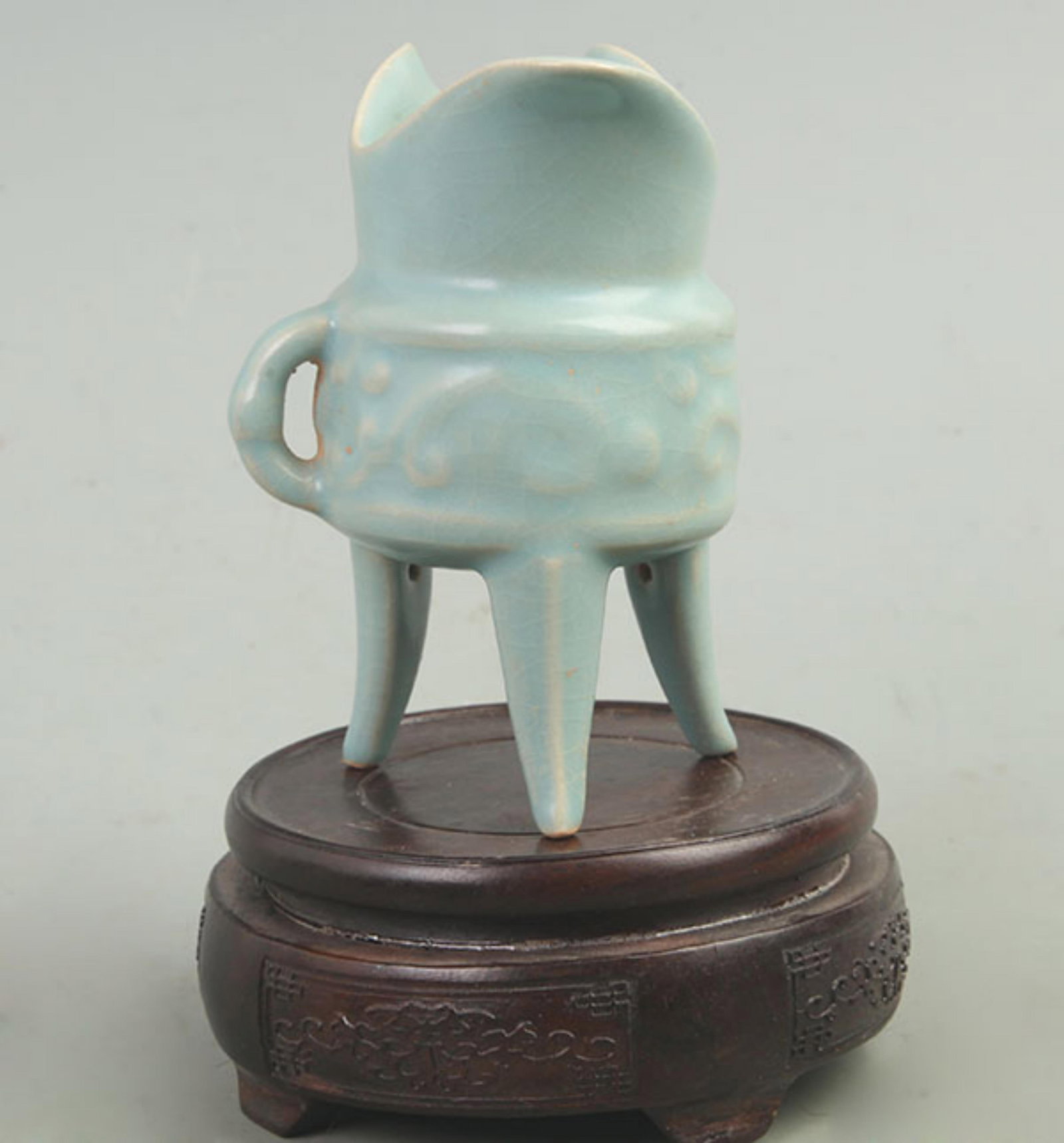 A FINE RU WARE WINE CUP - 4