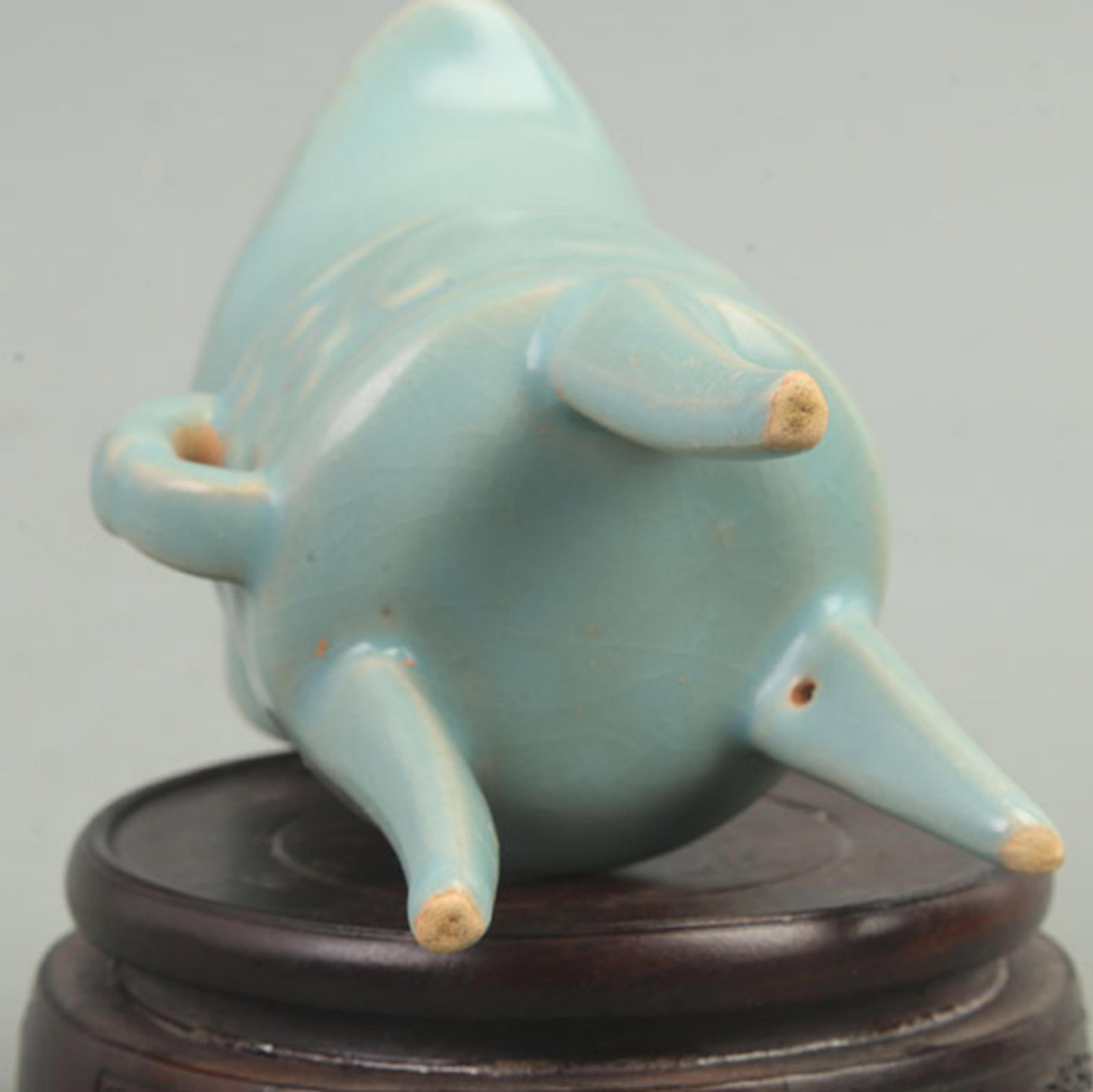 A FINE RU WARE WINE CUP - 5