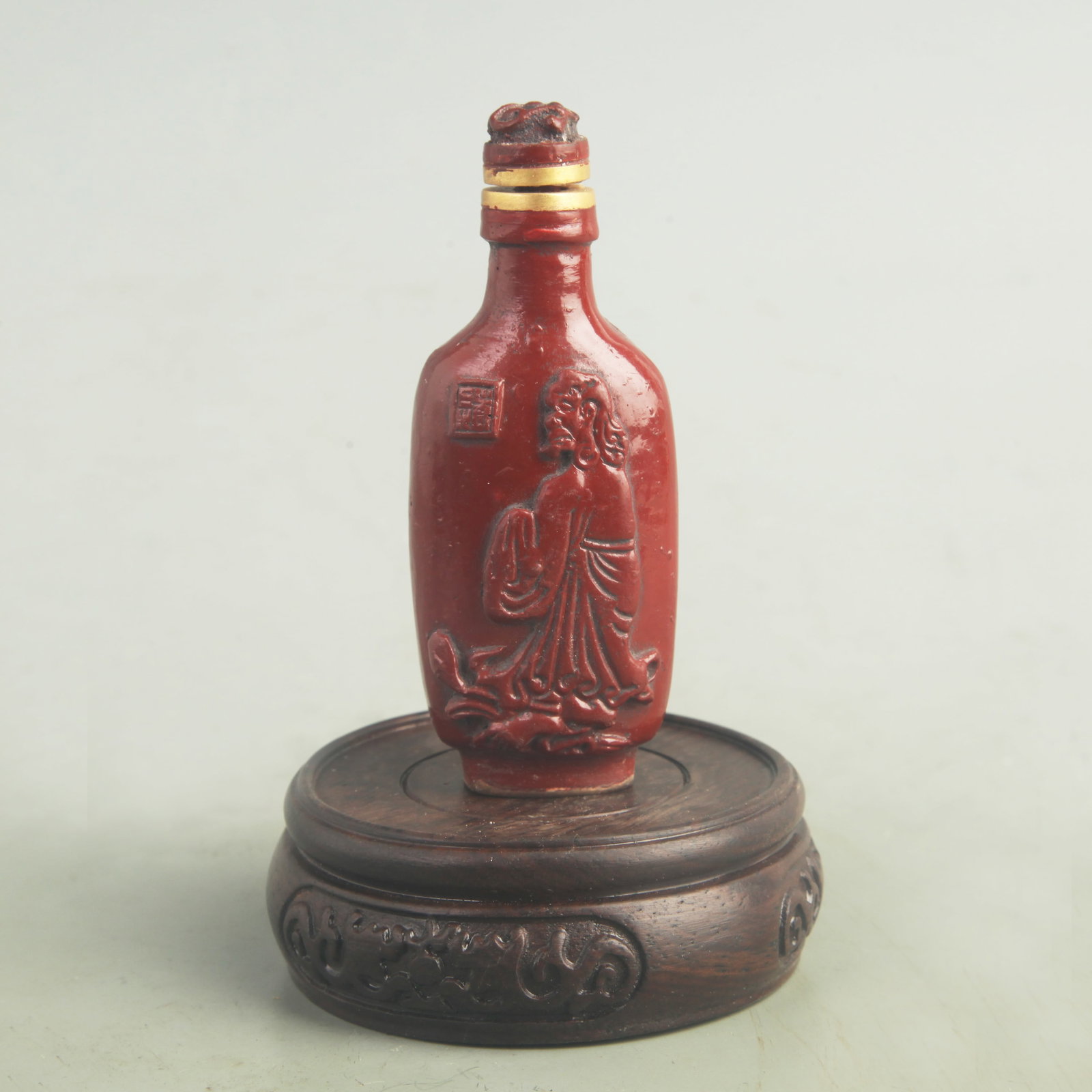 A FINE CARVED LACQUER CHARACTER PATTERN SNUFF BOTTLE - 4