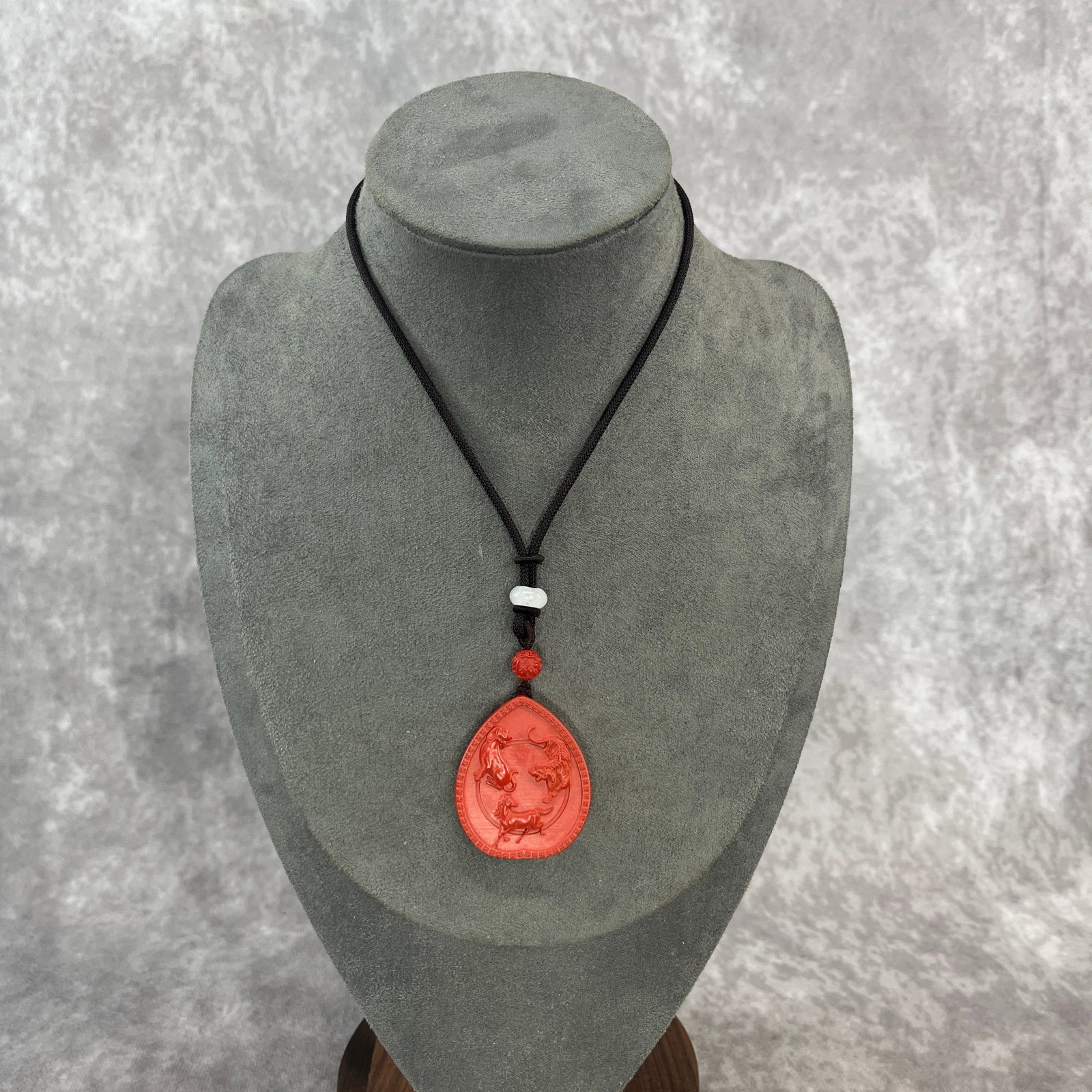 A FINE CHINESE CINNABAR CARVED PENDANT HOROSCOPE ALLIES: Long: 1.56 inch; Width: 1.3 inch; High: 0.23 inch;
