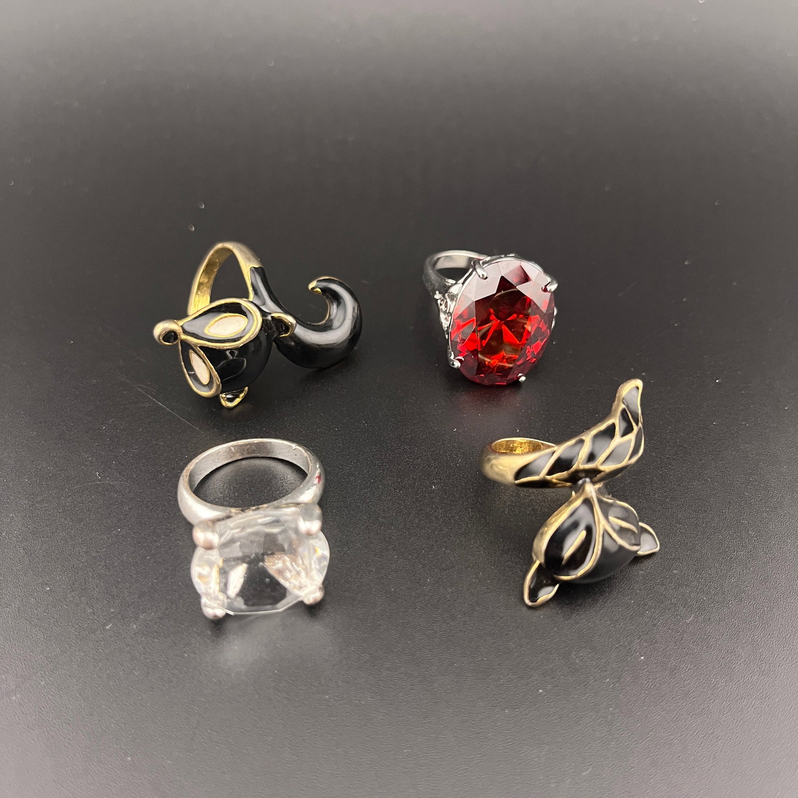 GROUP OF MODERN RINGS (1 of 3)