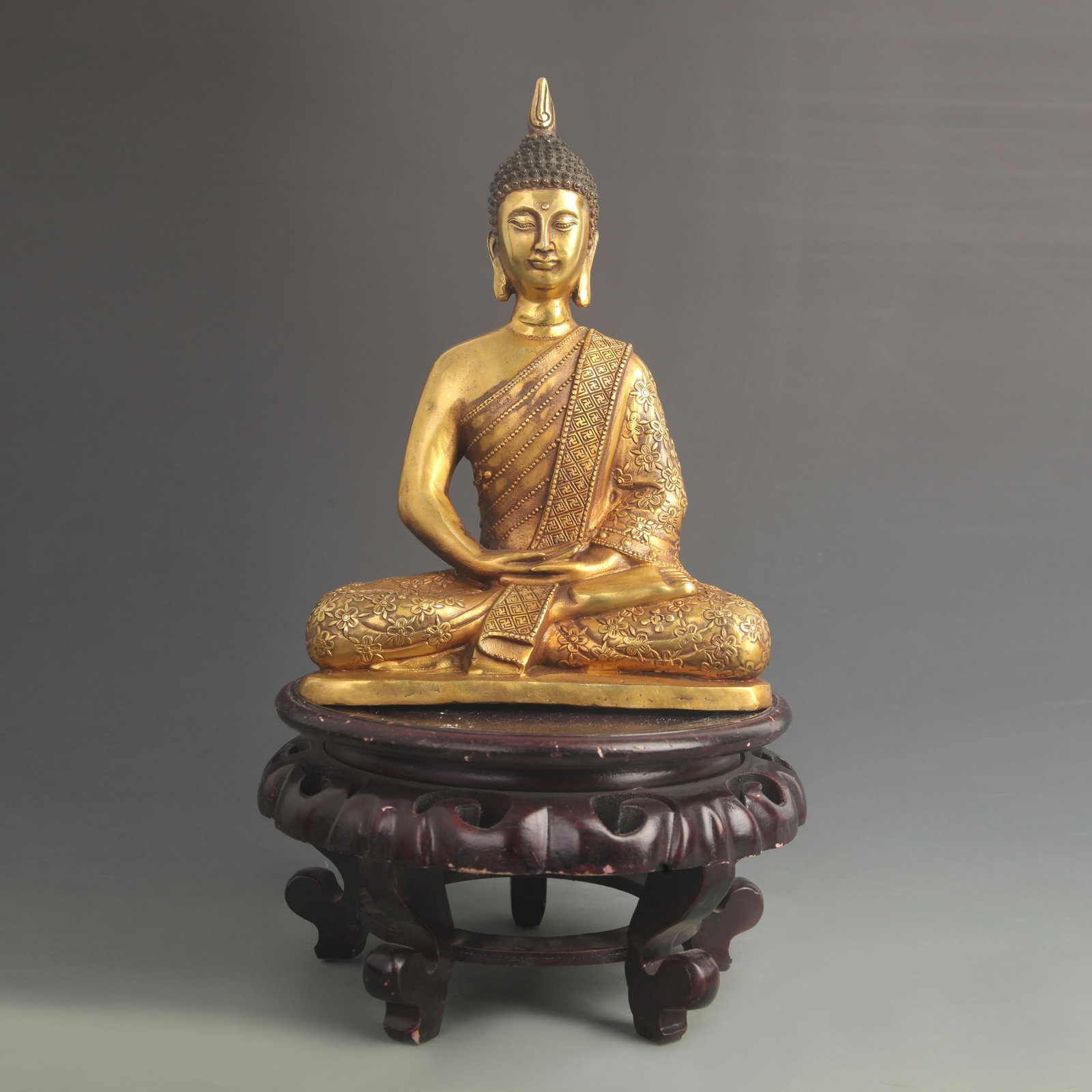 TIBETAN BUDDHIST GILT BRONZE AMITABHA BUDDHA STATUE: 20th Century; High: 11.0 inch; Width: 7.75 inch;