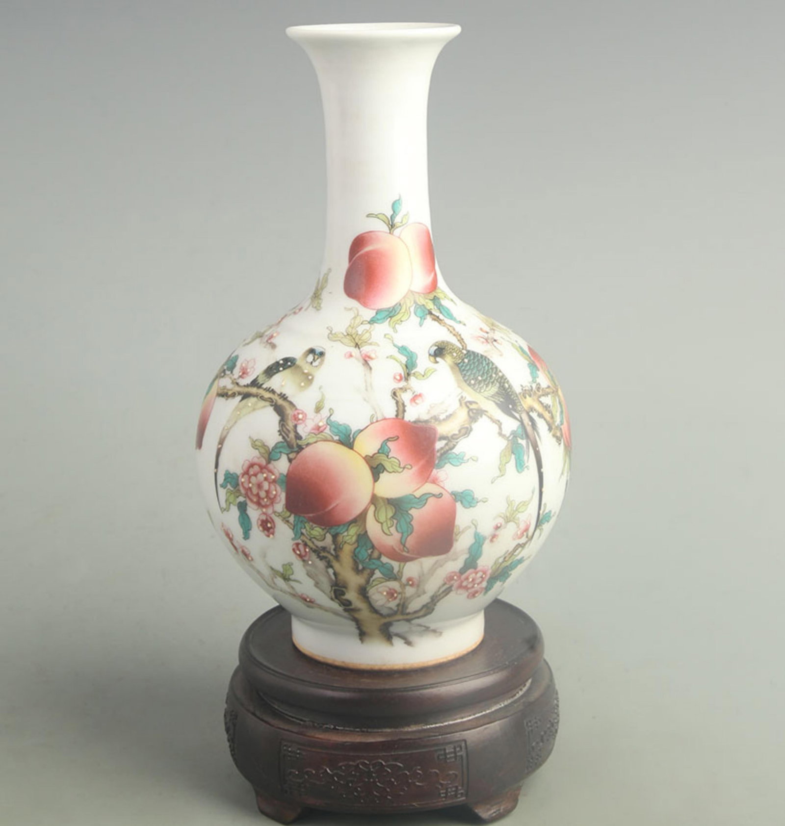 FAMILLE ROSE FLORAL PORCELAIN APPRECIATION VASE: Qing Dynasty Qian Long Period; High: 9.00 inch; Width: 5.00 inch; Woodbase for picture and display only