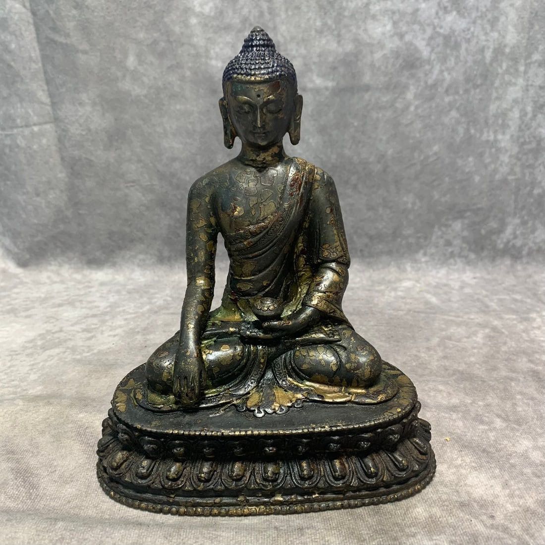 QING DYNASTY TIBETAN BUDDHIST MEDICINE BUDDHA STATUE (1 of 4)