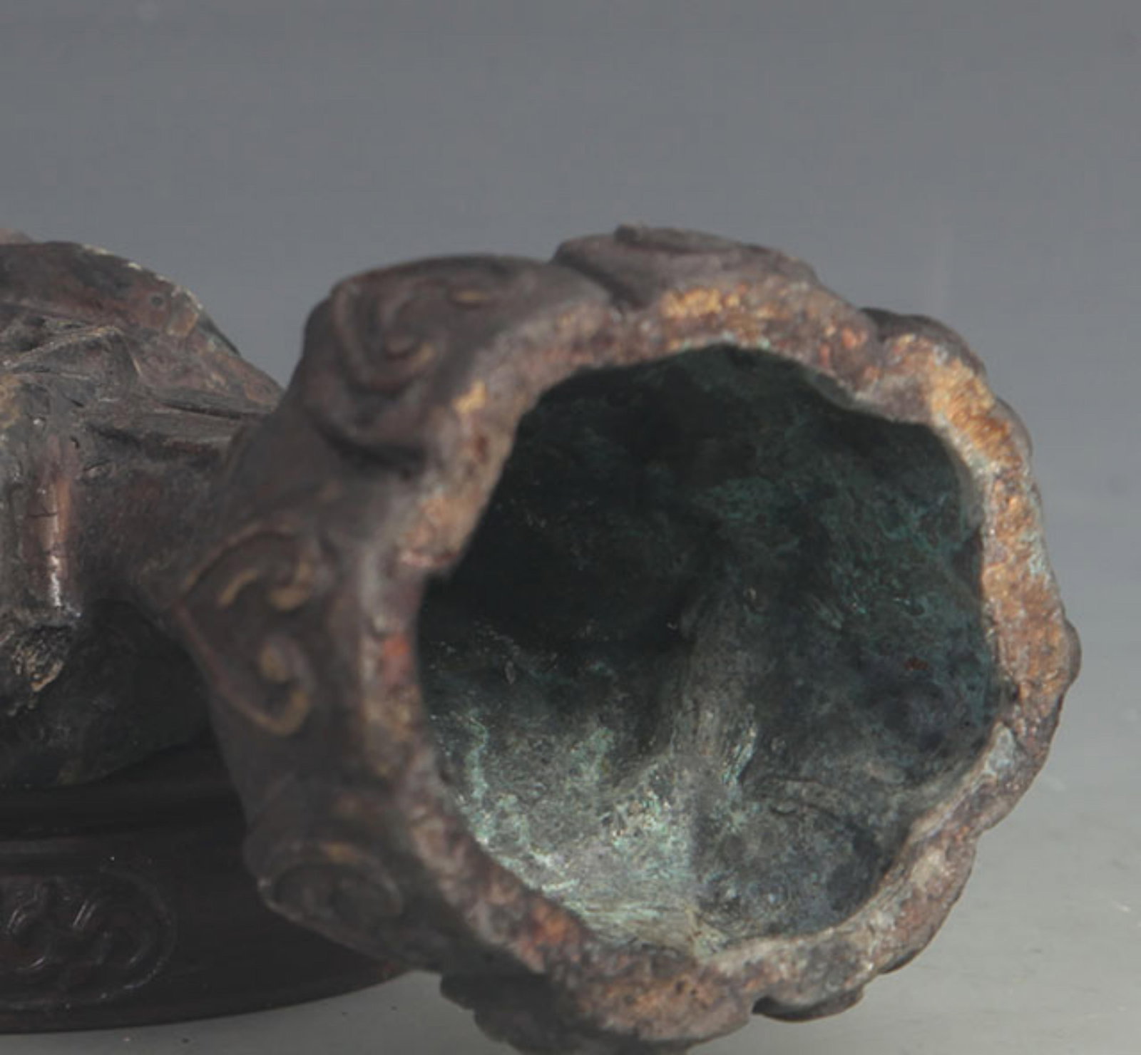 A FINE BRONZE ARHAT STATUE - 5