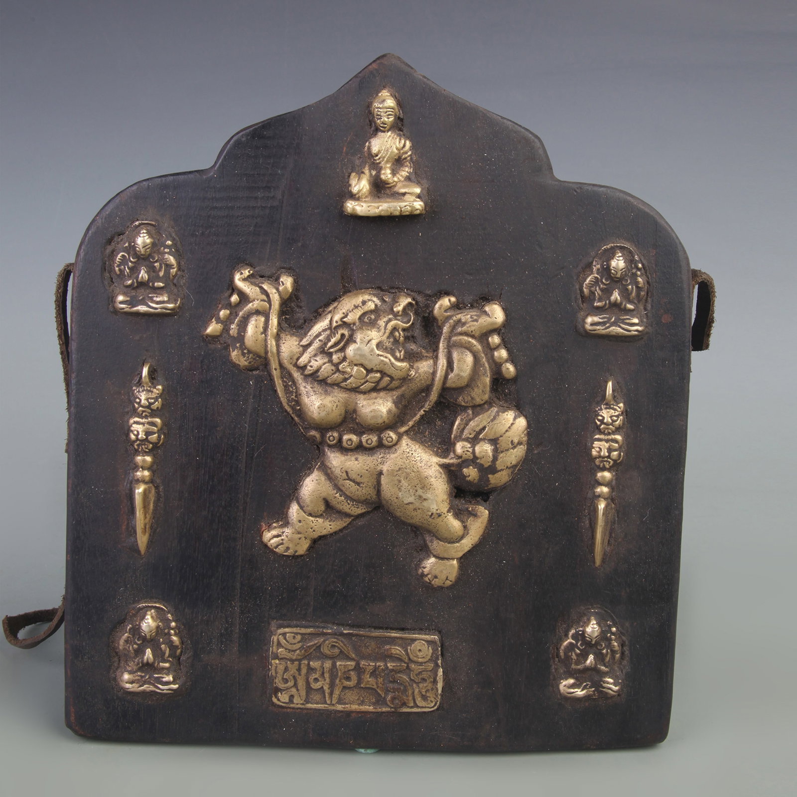 A FINE TIBETAN BUDDHIST GAWU WITH WRATHFUL DEITY: 19th Century; Long: 8.6 inch; Width: 7.6 inch; High: 0.9 inch; Woodbase for picture and display only
