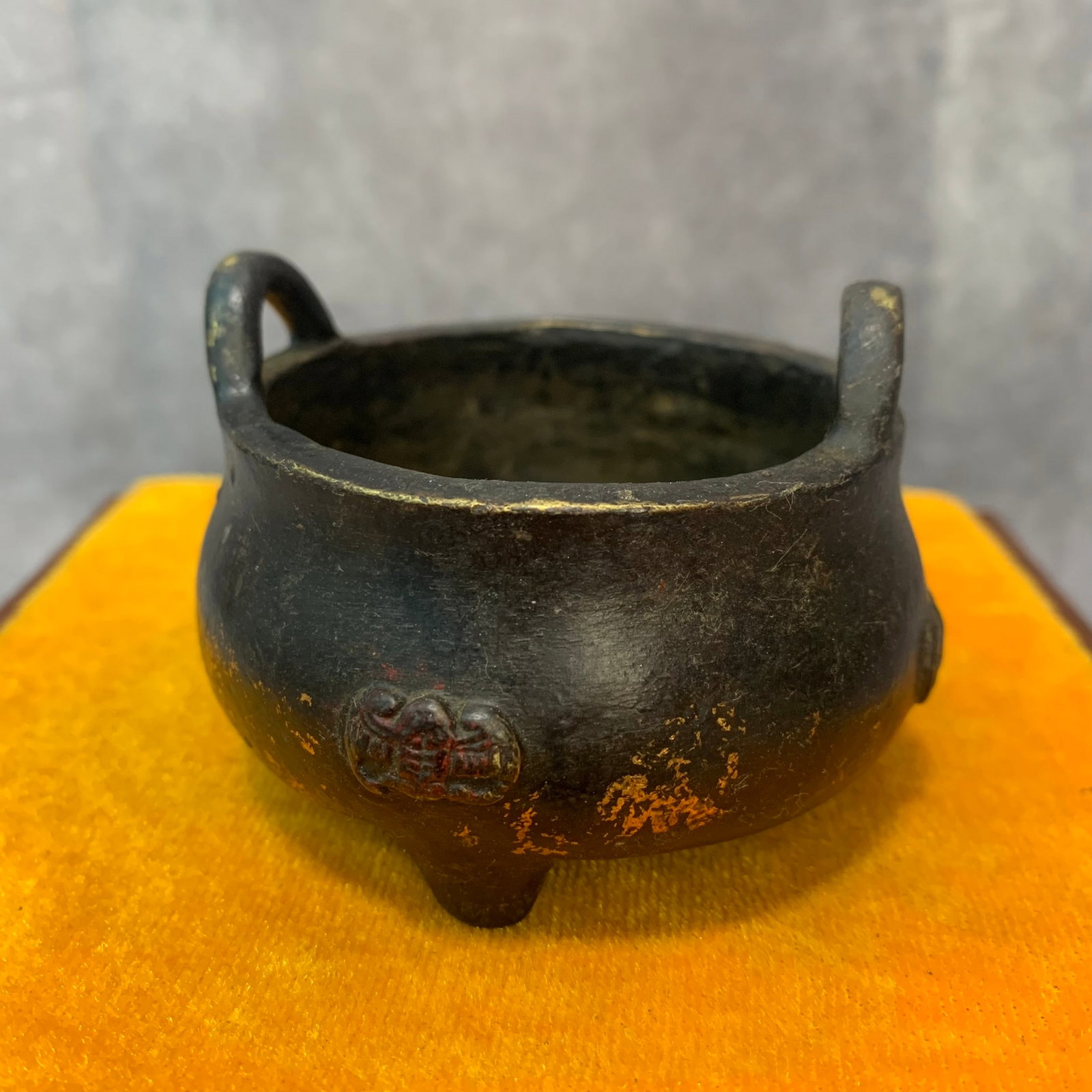 A FINE SMALL BRONZE CENSER - 4