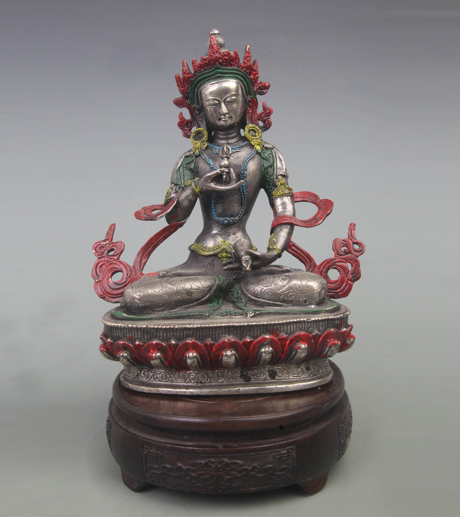 A FINE BRONZE COLORED VAJRASATTVA STATUE: Qing Dynasty; Width: 6.5 inch; High: 8.0 inch; Woodbase for picture and display only