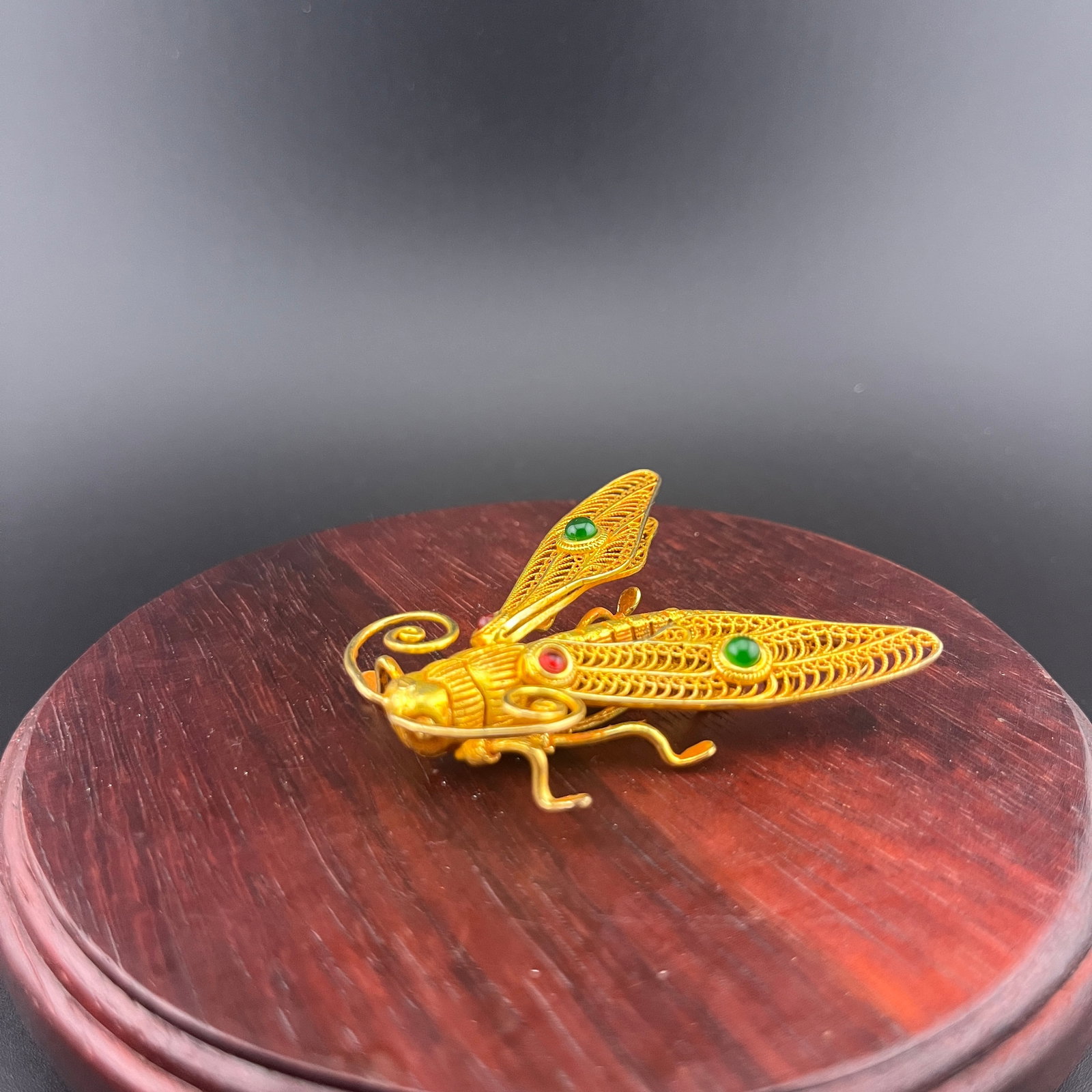A FINE BRONZ MADE GRASS HOPPER - 6