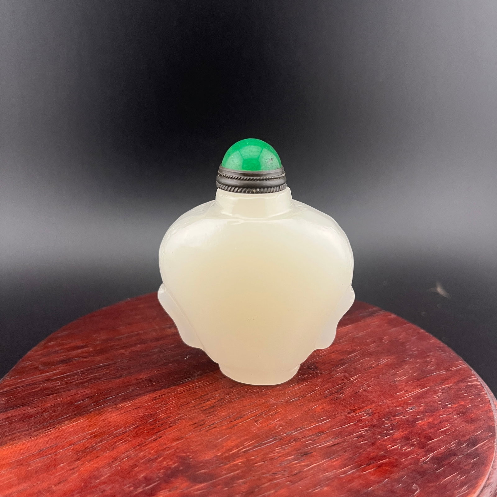 A FINE WHITE JADE MADE SNUFF BOTTLE - 5