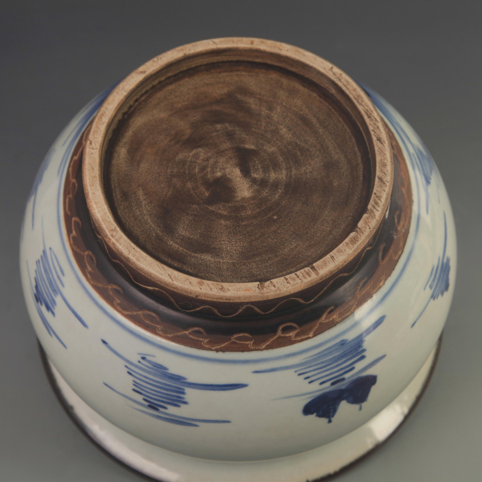 BLUE AND WHITE LANDSCAPE PATTERN JAR - 5