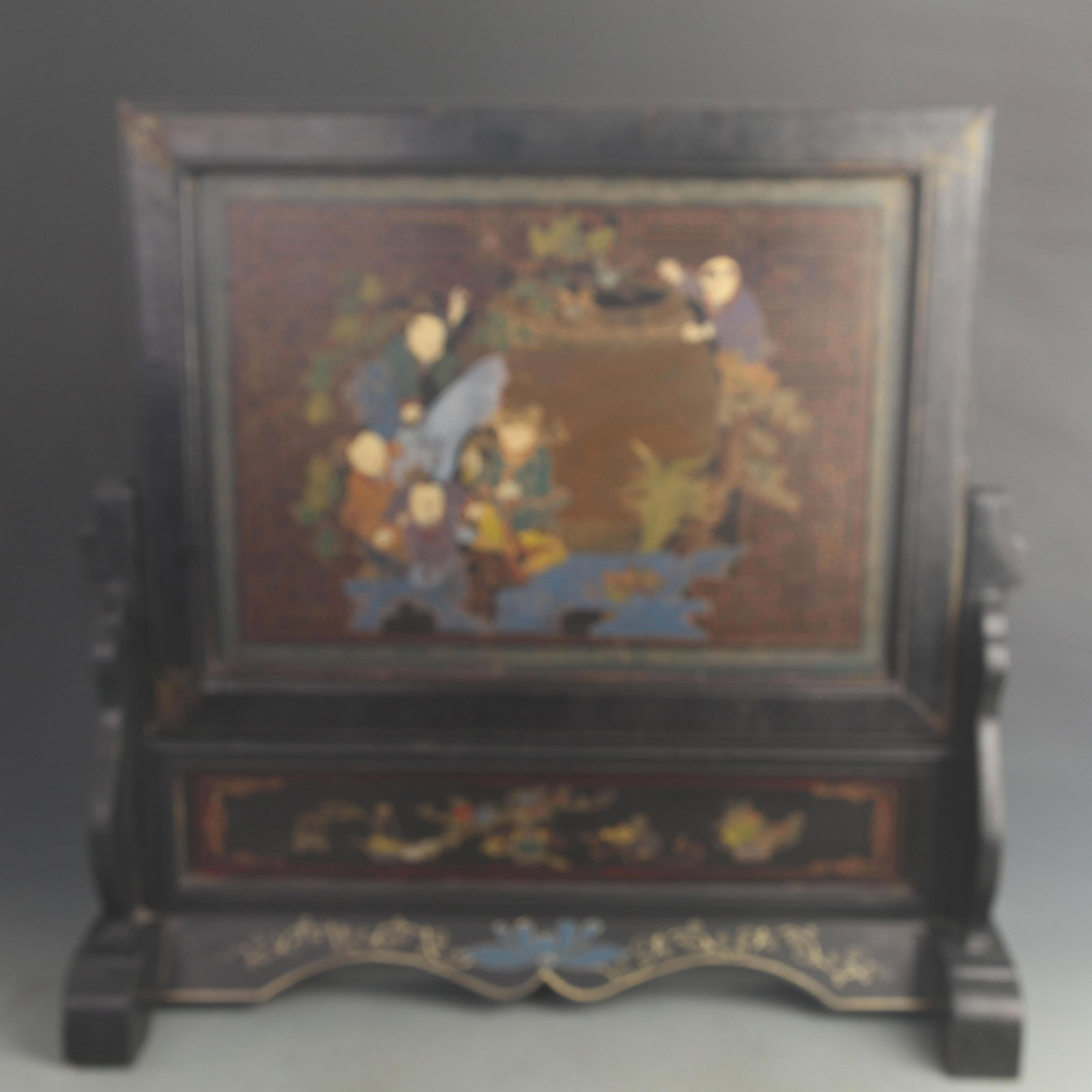 HARDWOOD FRAME WITH LACQUER GILT GOOD FORTUNE PATTERN TABLE SCREEN - 4