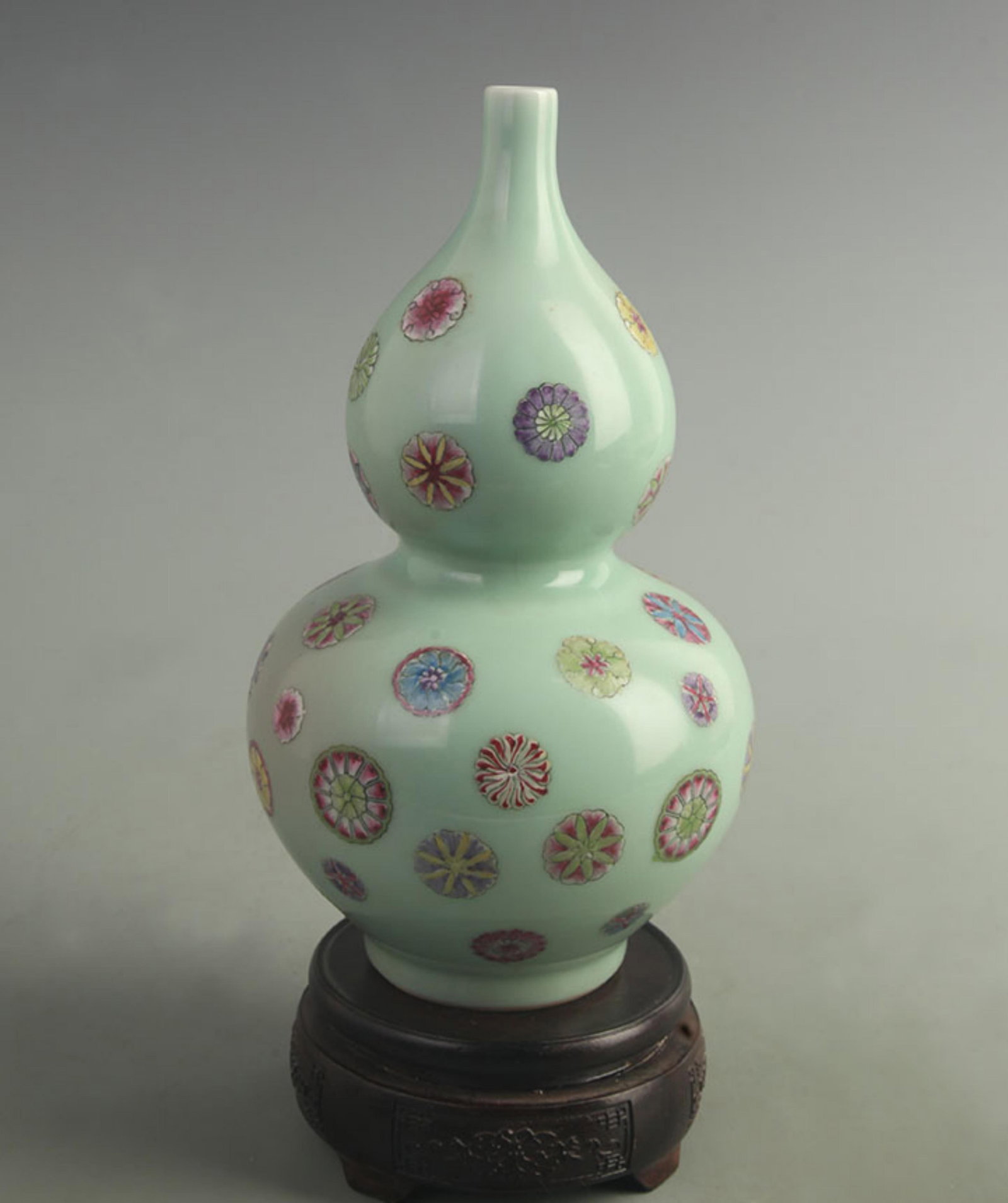 DOUQING GLAZE FAMILLE ROSE GOURD PORCELAIN VASE: Qing Dynasty Qian Long Period; High: 9.80 inch Width: 5.50 inch; Woodbase for picture and display only