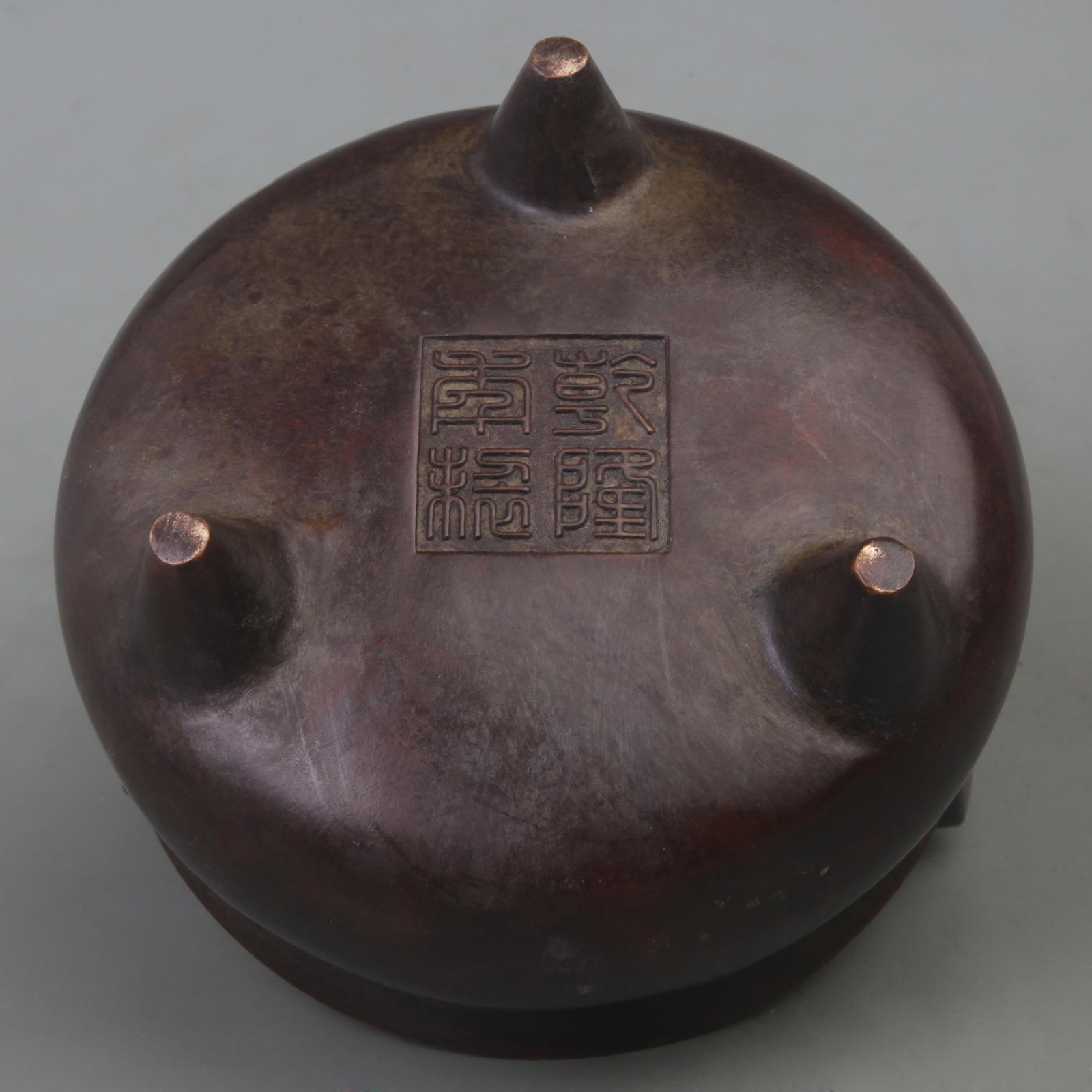 A FINE BRONZE TREE FOOT INCENSE BURNER - 6