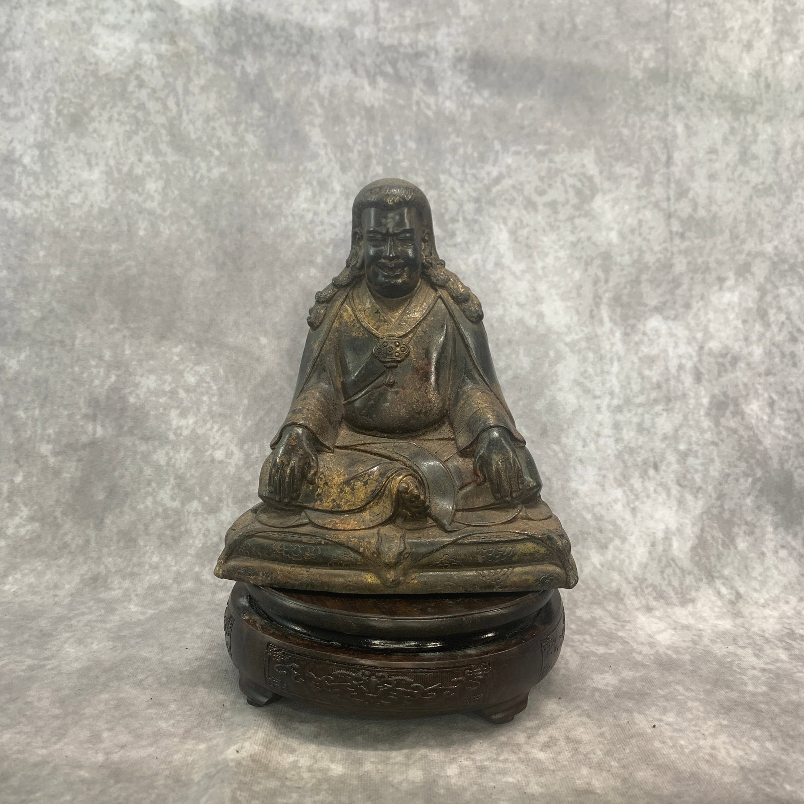 TIBETAN BRONZE MASTER STATUE MAHASIDDHA: 19th Century; Long: 6.6 inch; Width:4.4 inch; Heigh: 7.5 inch; Woodbase for picture and display only