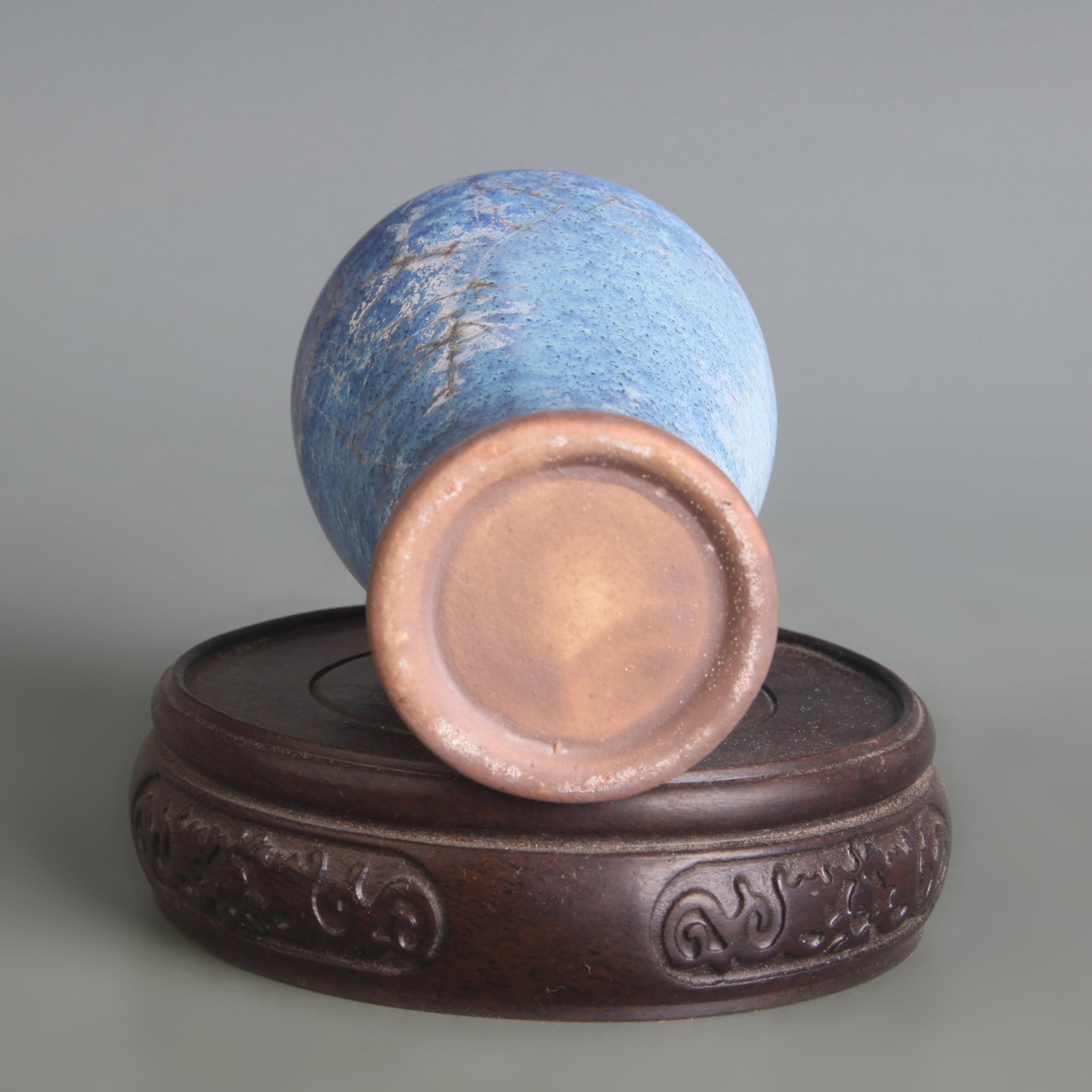 A FINE JUN WARE SMALL PLUM VASE - 5