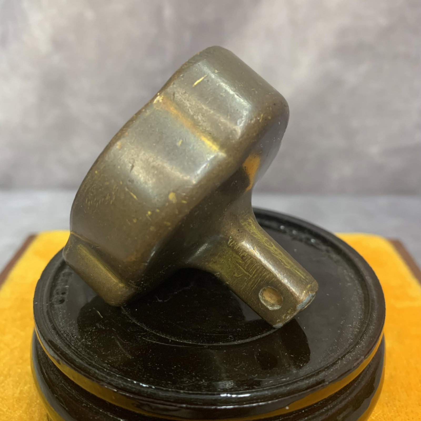 A FINE TIBETAN BUDDHISM INSTRUMENTS MOLD - 3