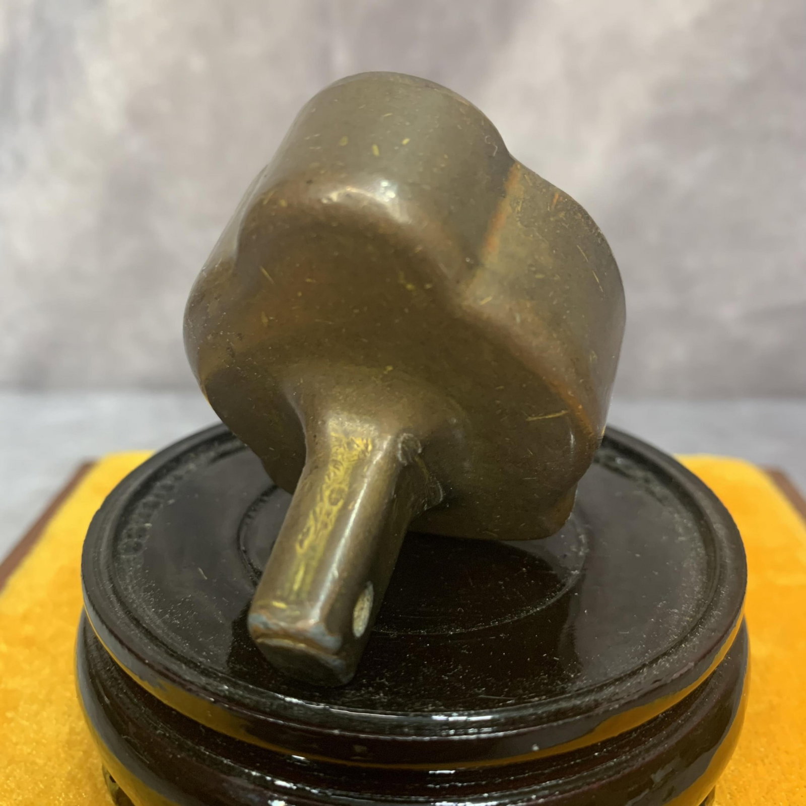 A FINE TIBETAN BUDDHISM INSTRUMENTS MOLD - 5