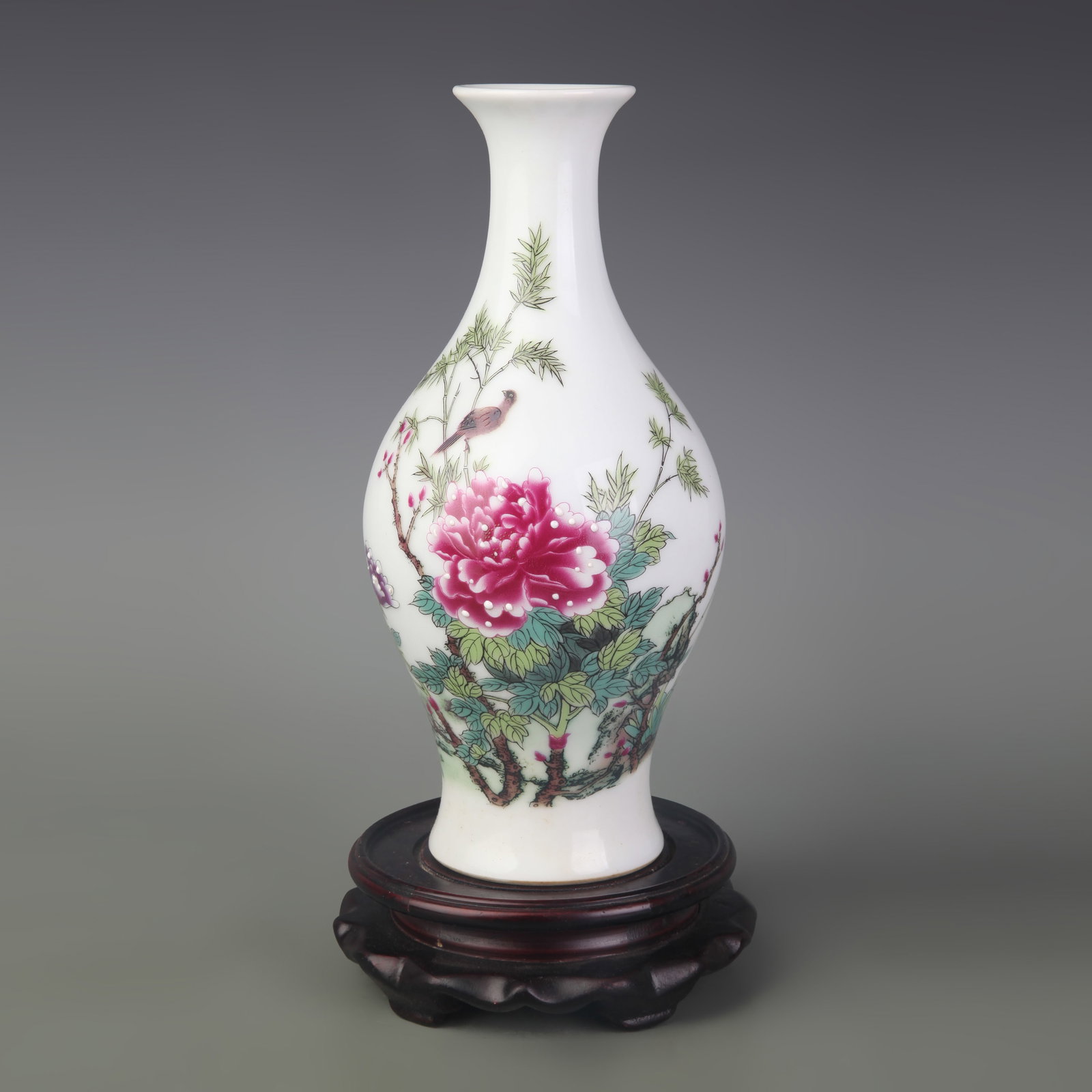 A FAMILLE ROSE VASE WITH BIRD AND FLOWER DECORATION: Qing Dynasty Yong Zheng Period; Diameter: 2.1 inch; High: 9.2 inch; Woodbase for picture and display only