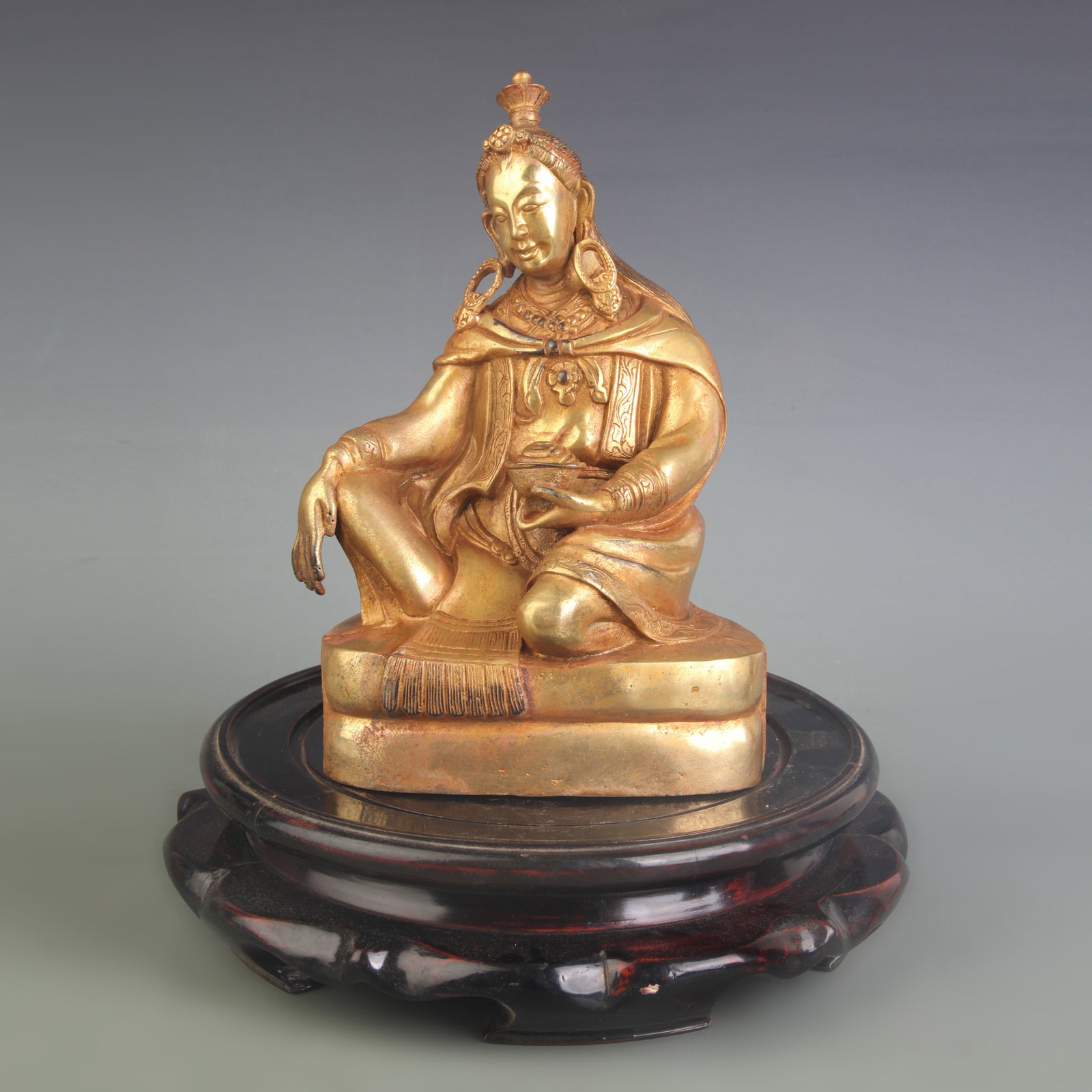 A FINE GILT-BRONZE PRINCESS WENCHENG: Qing Dynasty; Width: 6.3 inch; High: 8.8 inch; Woodbase for picture and display only