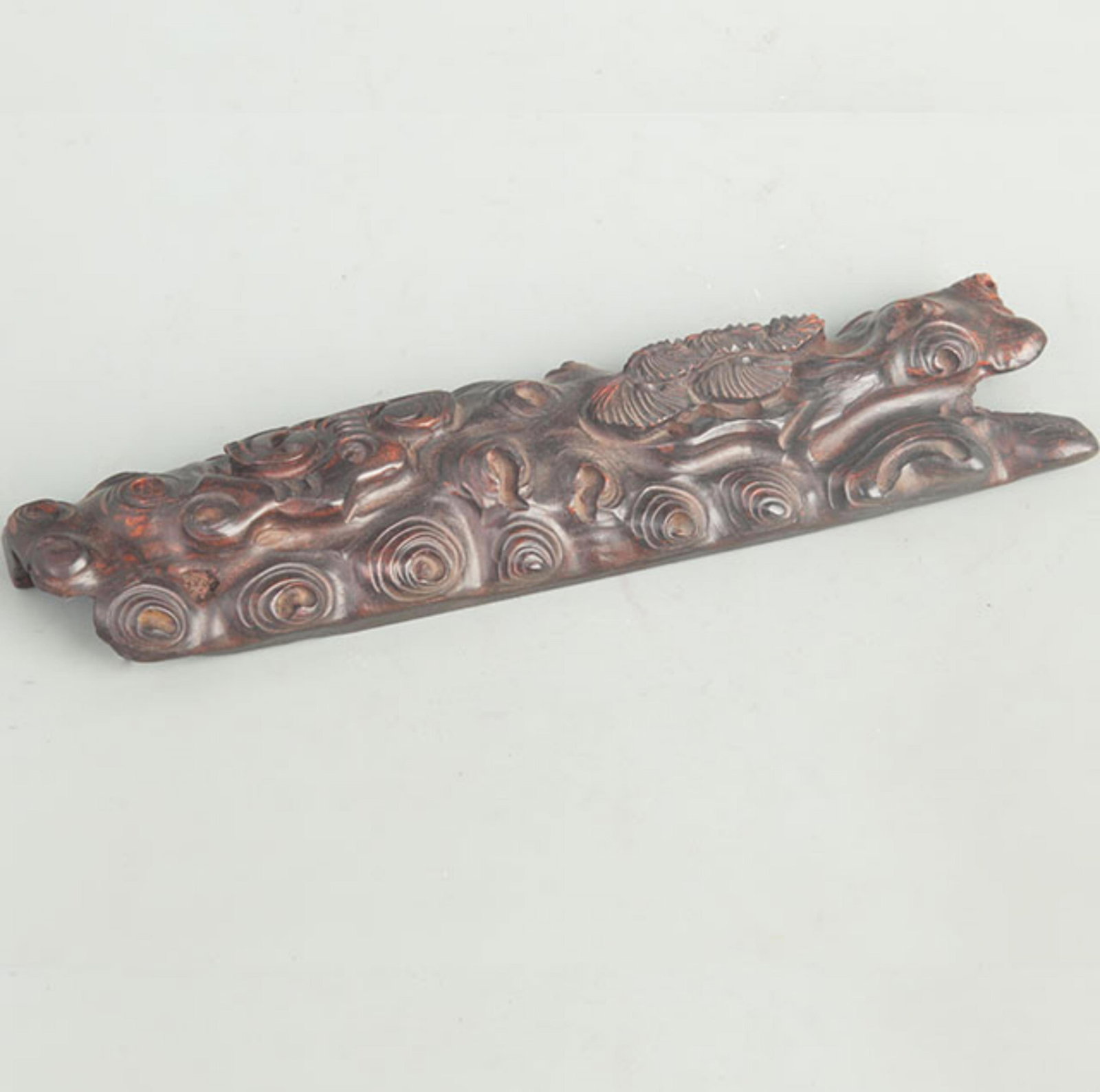 A FINE ROSEWOOD MADE CALLIGRAPHY PEN RACK: 20th Century, High: 1.25 inch; Width: 12.50 inch; Long: 11.75 inch; Woodbase for picture and display only