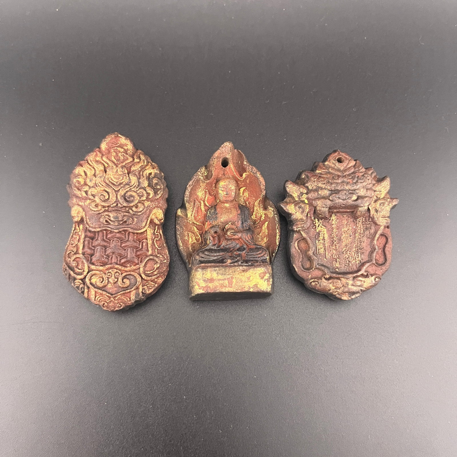 GROUP OF THREE CHINESE HERBAL AND MEDICINE MADE PENDANT (1 of 6)