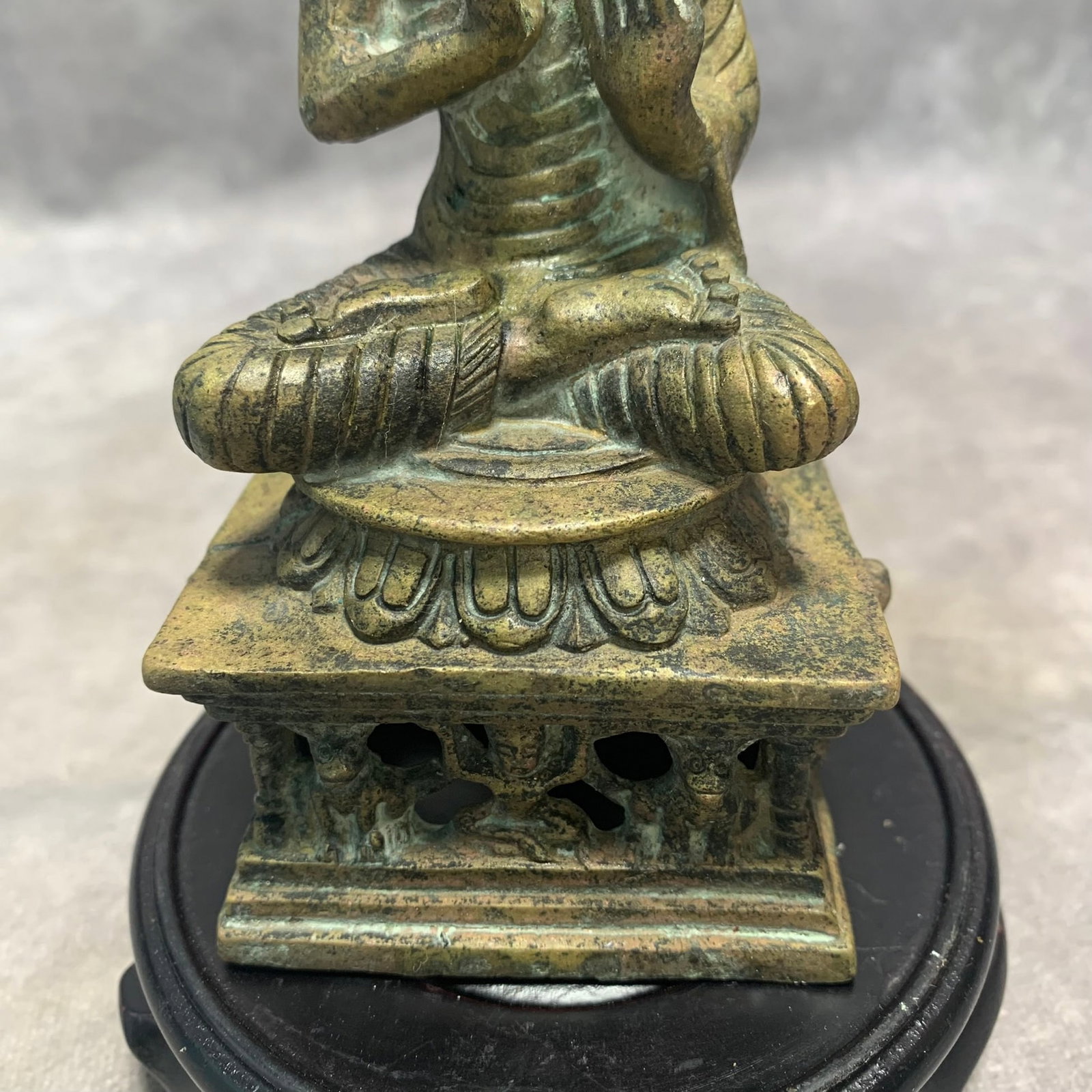 A FINE BRONZE BUDDHA STATUE - 3