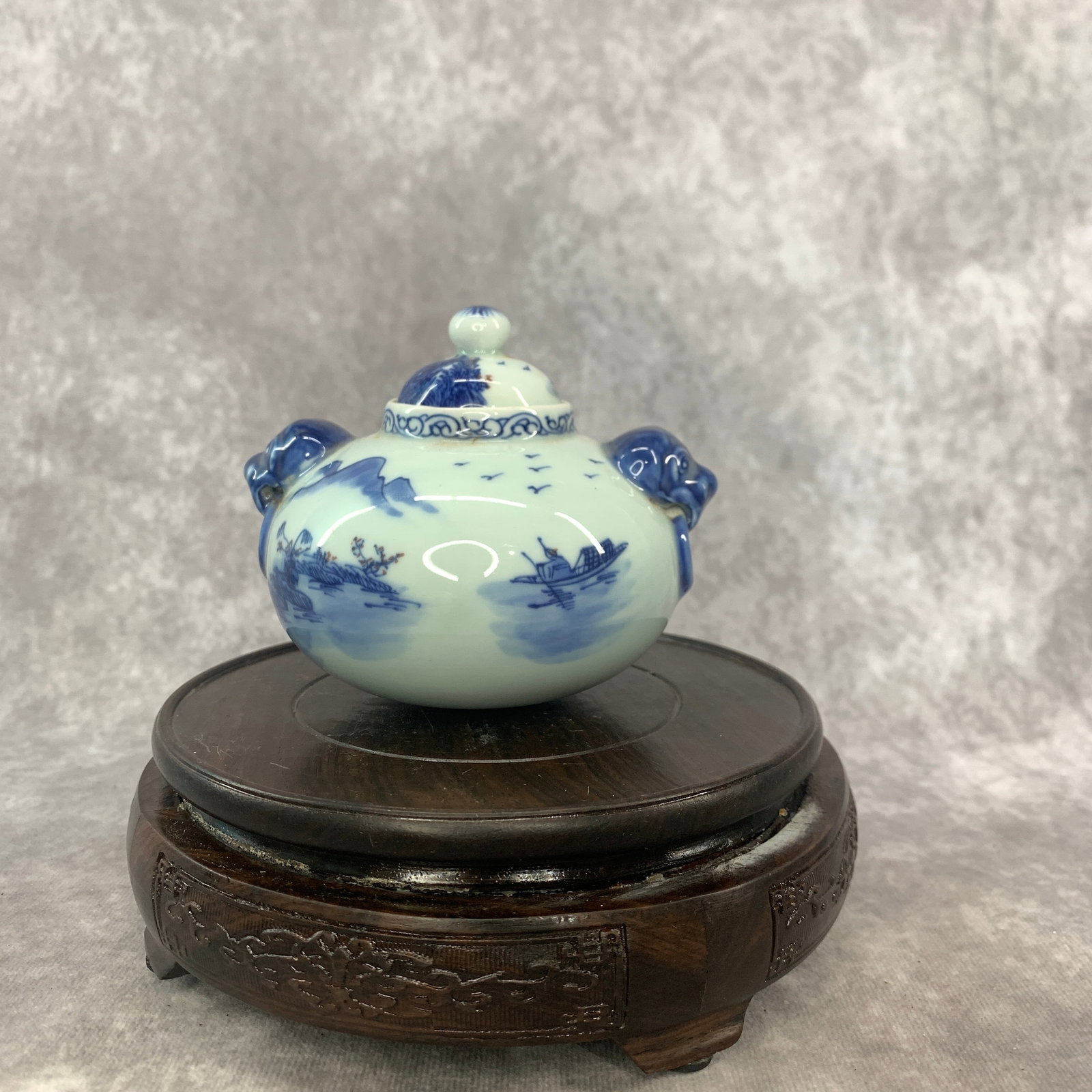 BLUE AND WHITE "LANDSCAPE" PATTERN PORCELAIN BOTTLE - 3