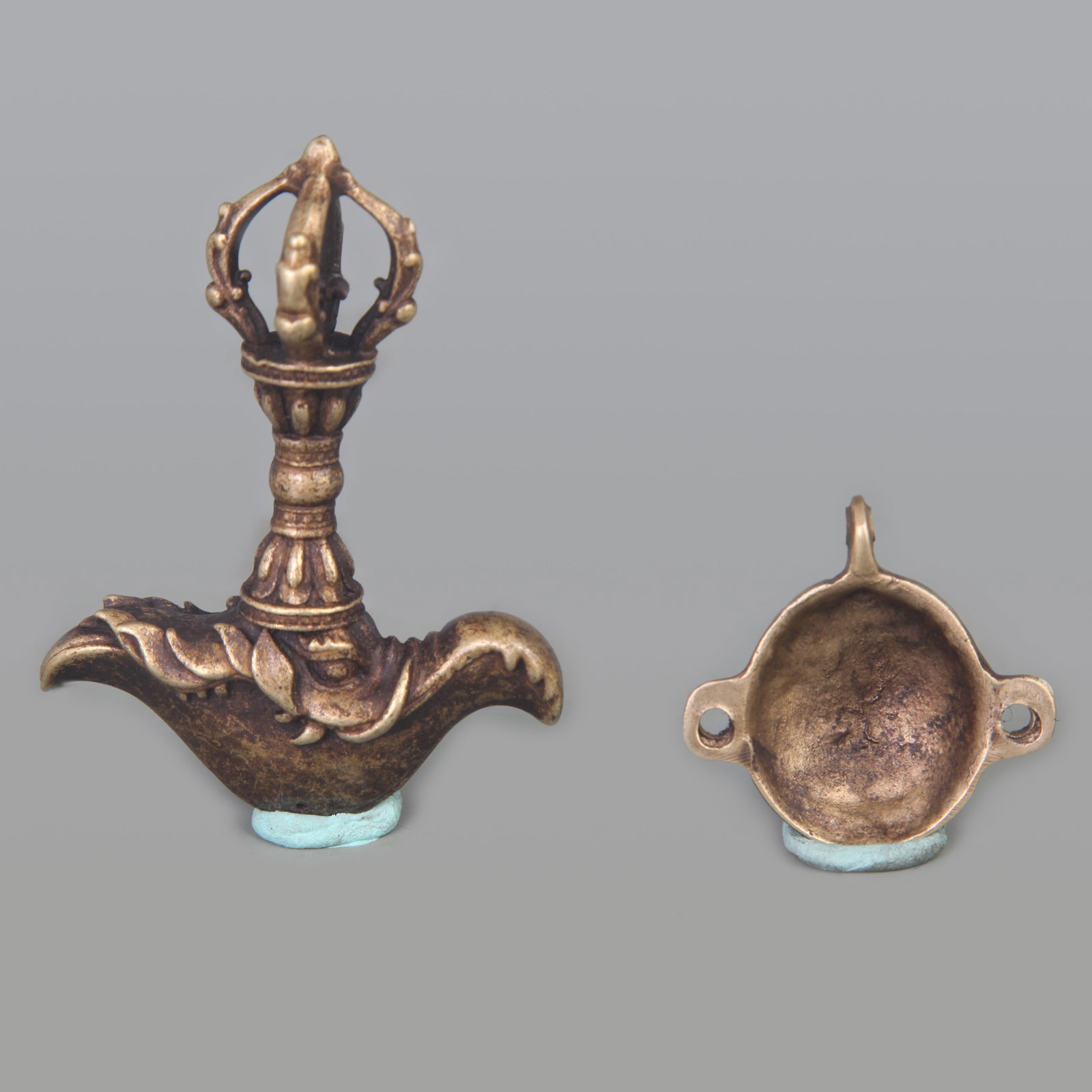 TIBETAN BUDDHISM BUDDHA STATUES AND RITUAL OBJECTS - 3