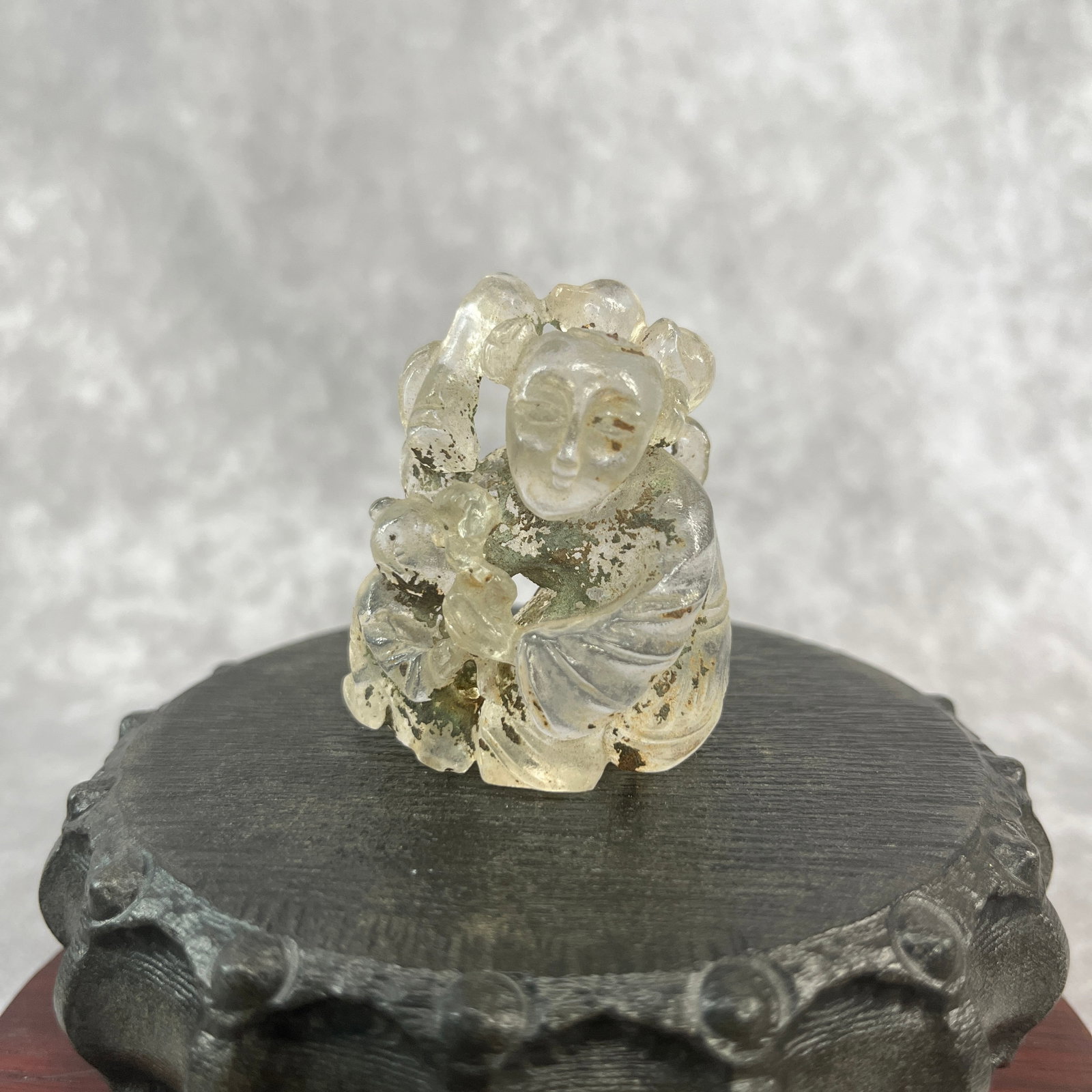 A FINE CLEAR QUARTZ BOY PLAYING FIGURE (1 of 6)