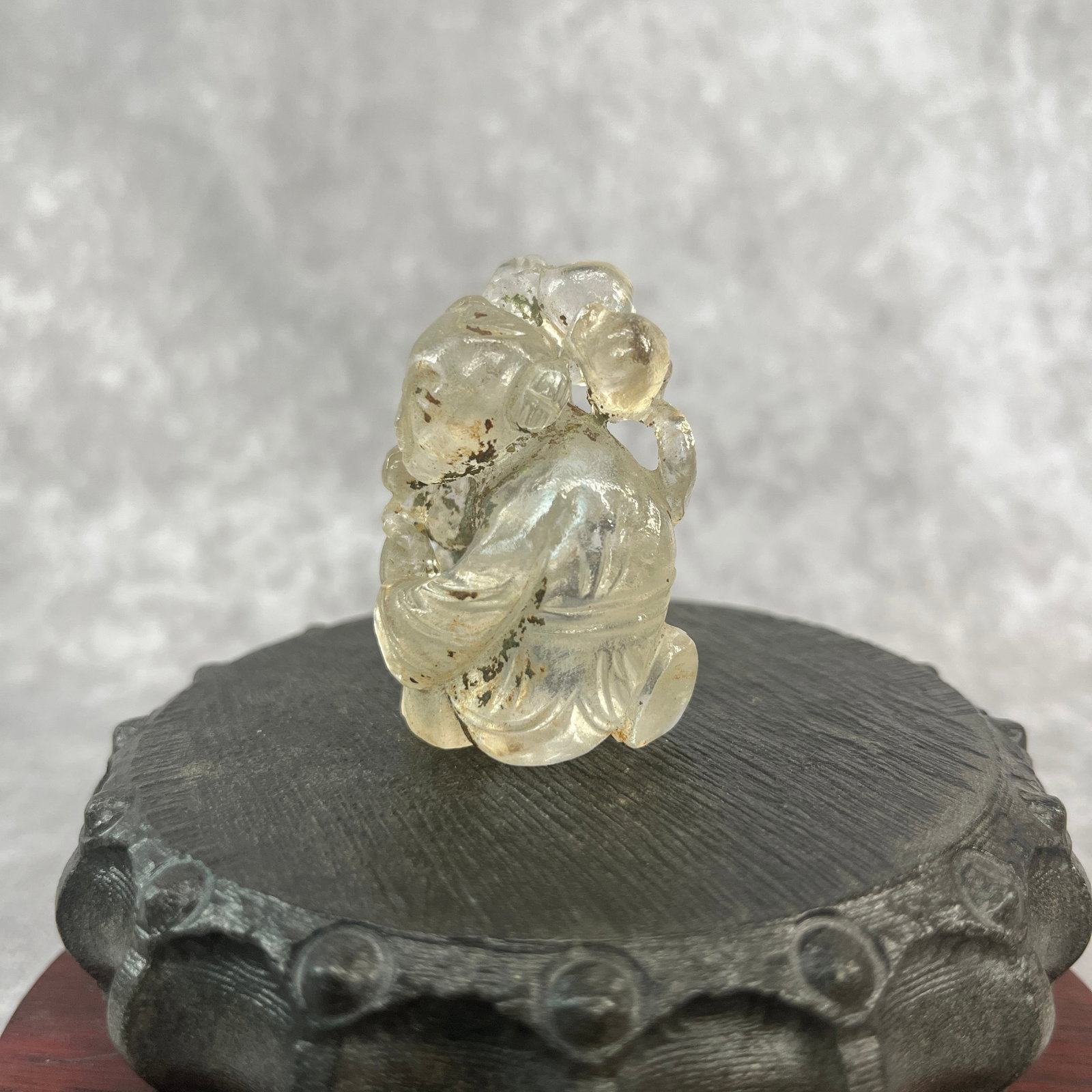 A FINE CLEAR QUARTZ BOY PLAYING FIGURE - 2
