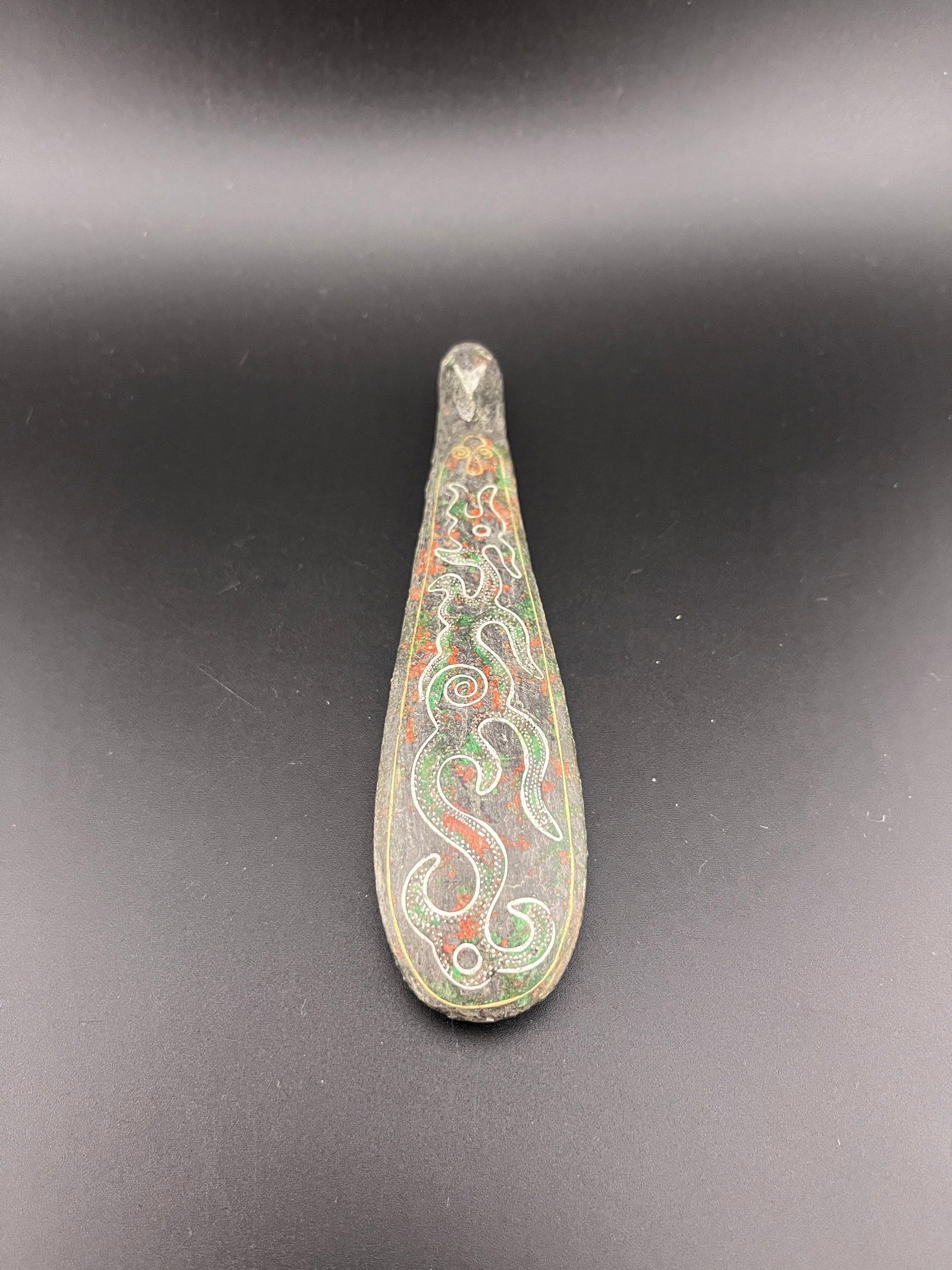 A FINE SILVER INLAYED BRONZE GARMENT HOOK - 2