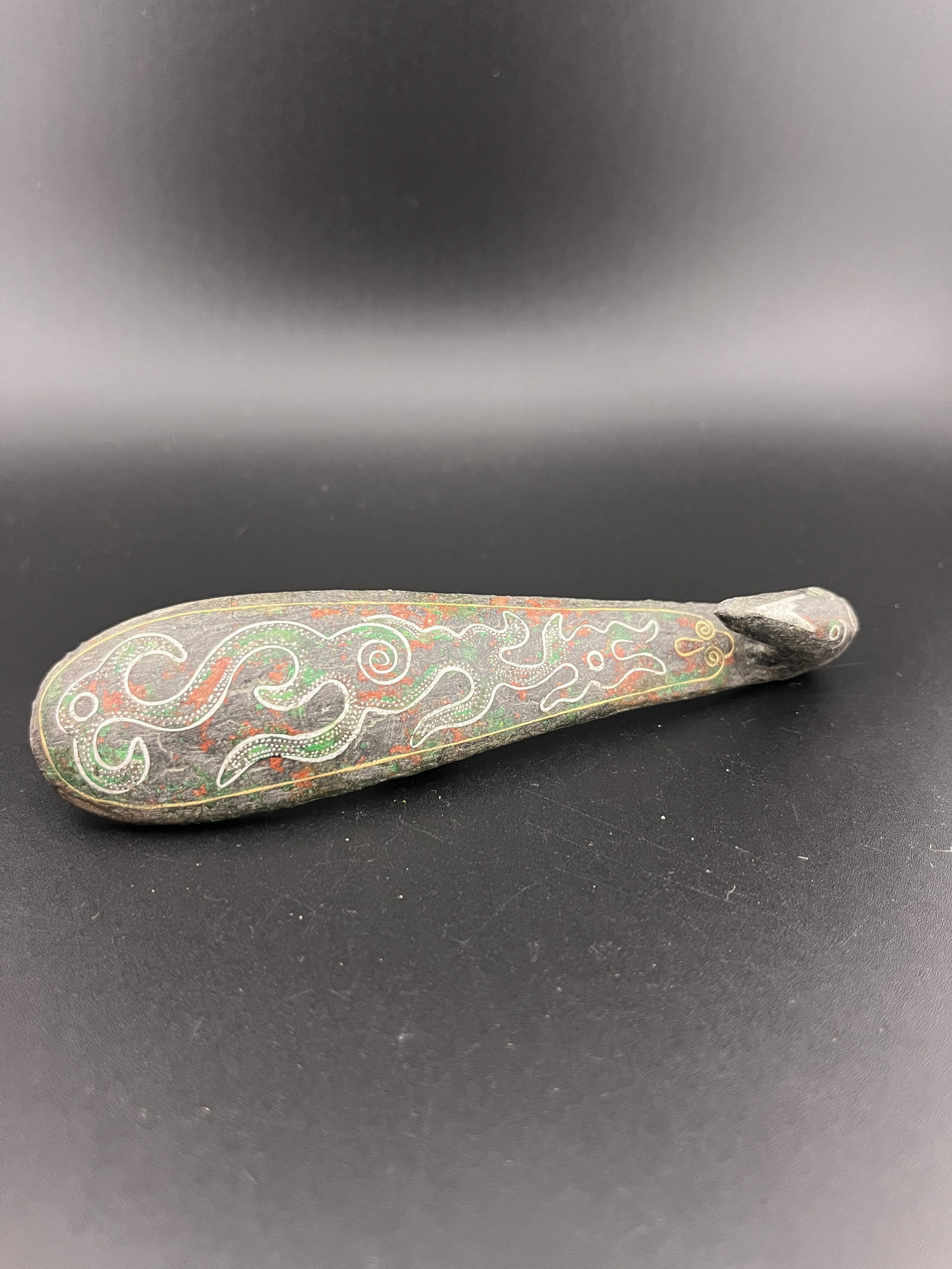 A FINE SILVER INLAYED BRONZE GARMENT HOOK - 4