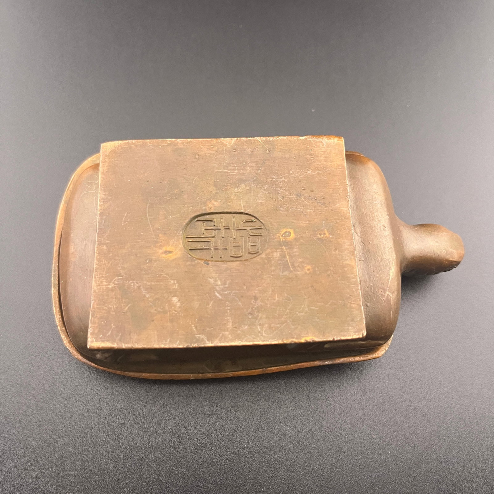 A SMALL BRONZE TORTOISE BOX - 6