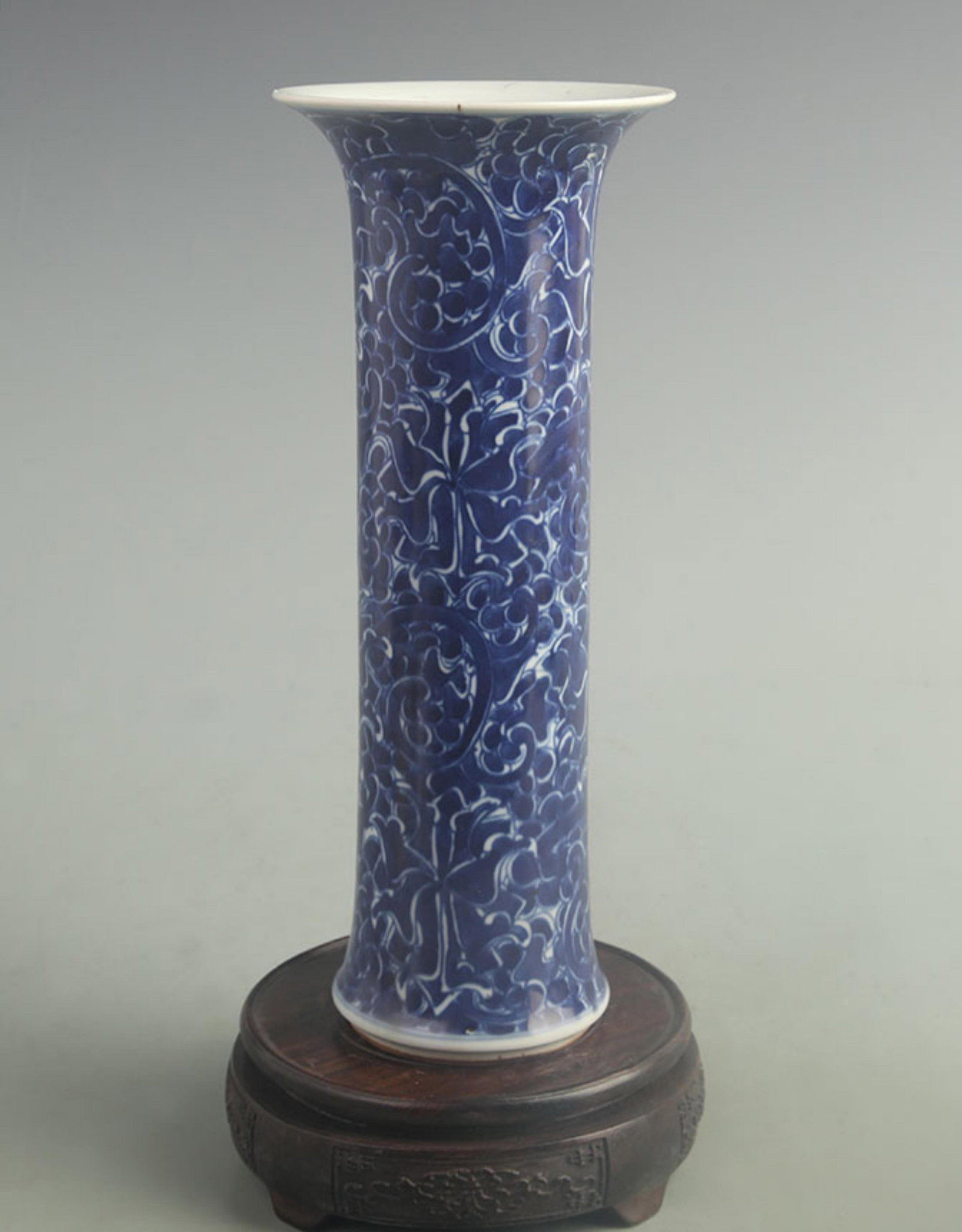 A BLUE AND WHITE GU STYLE PORCELAIN VASE: Qing Dynasty; High: 10.5 inch; Diameter: 4.20 inch; Woodbase for picture and display only