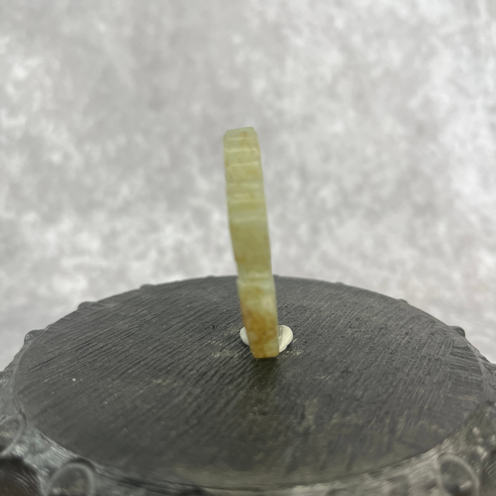 A FINE HETIAN CELADON JADE PENDANT SHOU (LONGEVITY) PATTERN - 6
