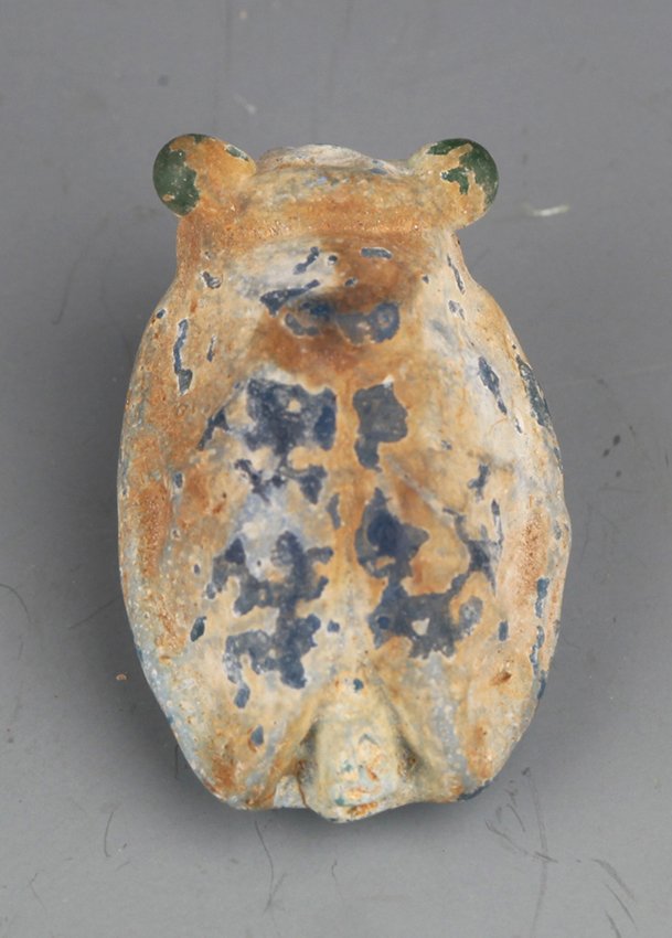 A REAR AND UNUSUAL LAURITE CICADA: Han Dynasty, L:1.4" X W:0.8"