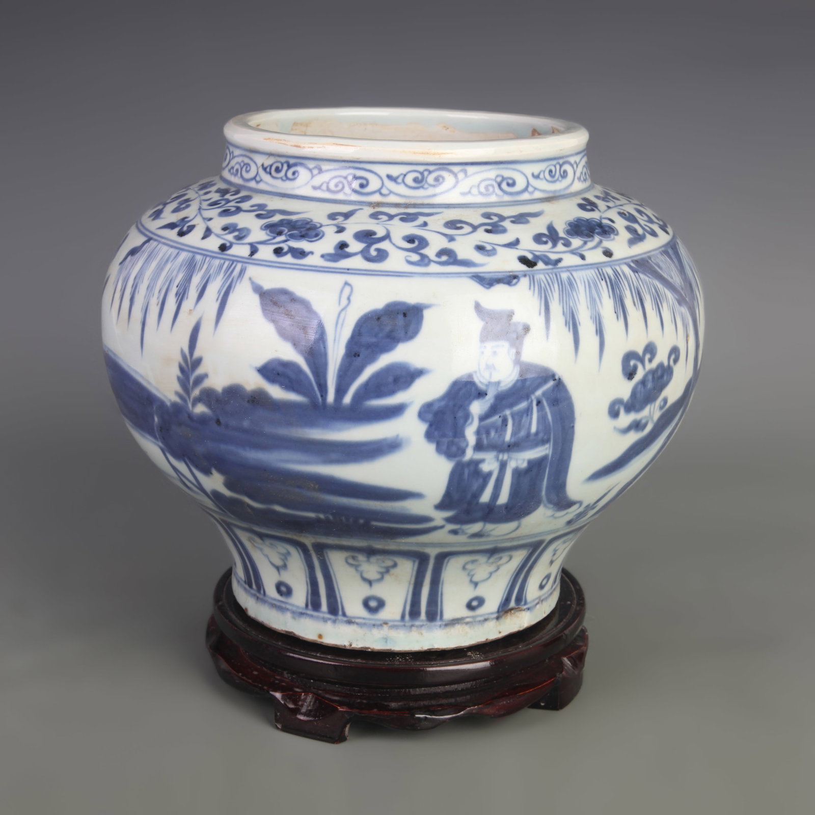 BLUE AND WHITE FIGURATIVE STORY DESIGN PORCELAIN JAR: Qing Dynasty; Width: 10.5 inch; Diameter: 6.2 inch; High: 8.0 inch; Wooden base for picture and display only.