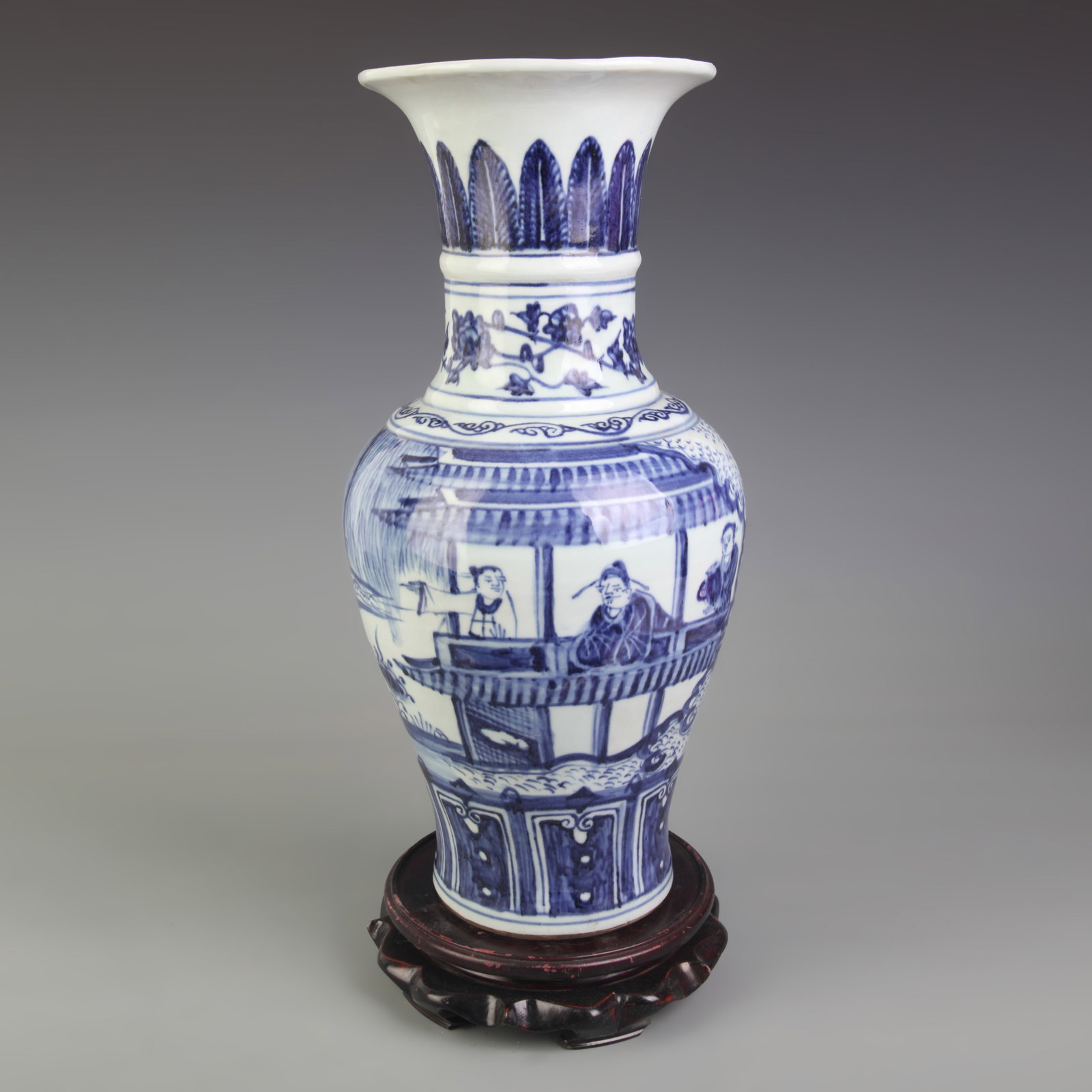 BLUE AND WHITE FIGURE PATTERN PORCELAIN VASE: Qing Dynasty; High: 15.0 inch; Diameter: 6.1 inch; Wooden base for picture and display only.